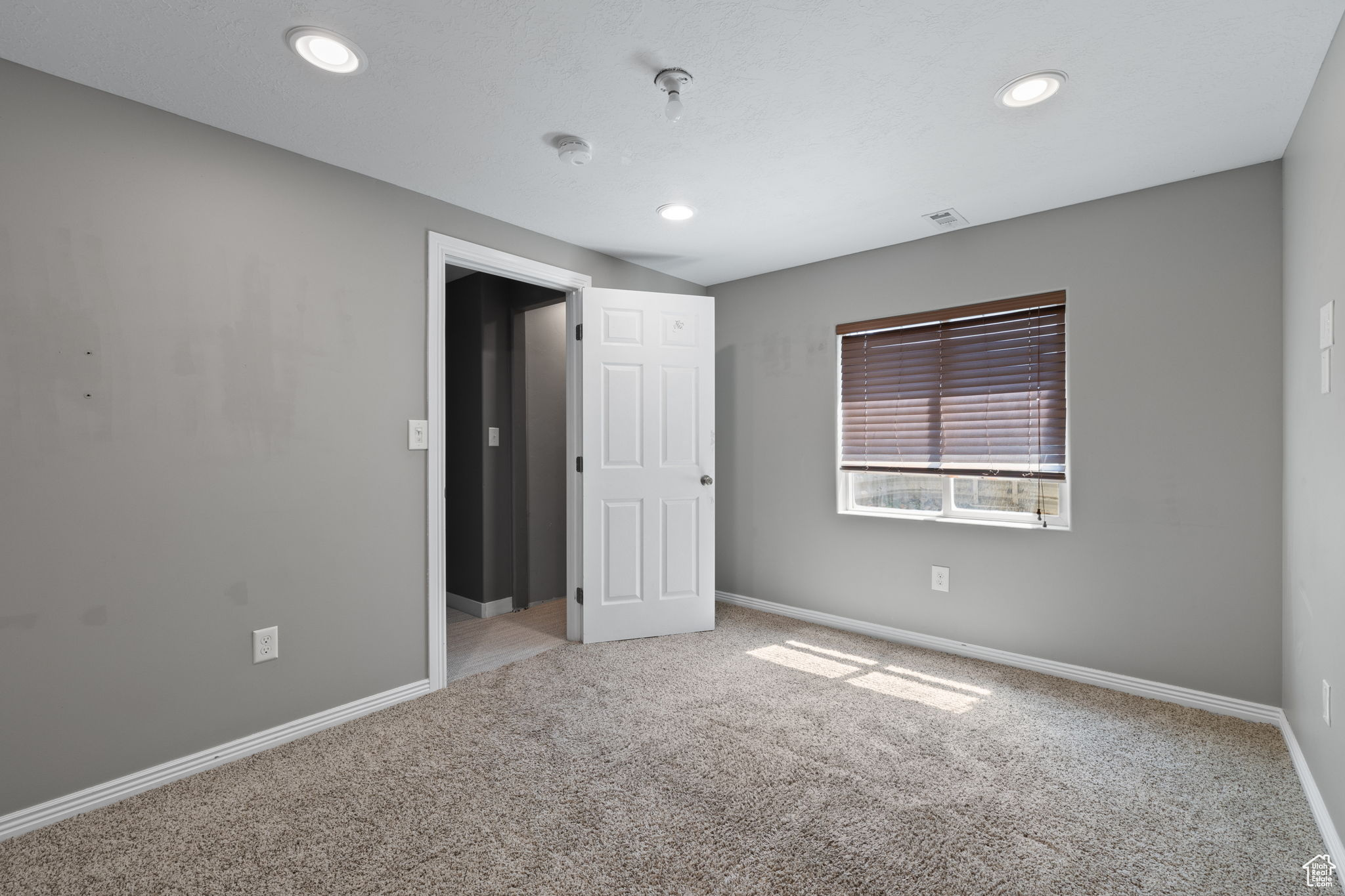 West Jordan, Utah, 84084, United States, 4 Bedrooms Bedrooms, ,3 BathroomsBathrooms,Residential,For Sale,1867498