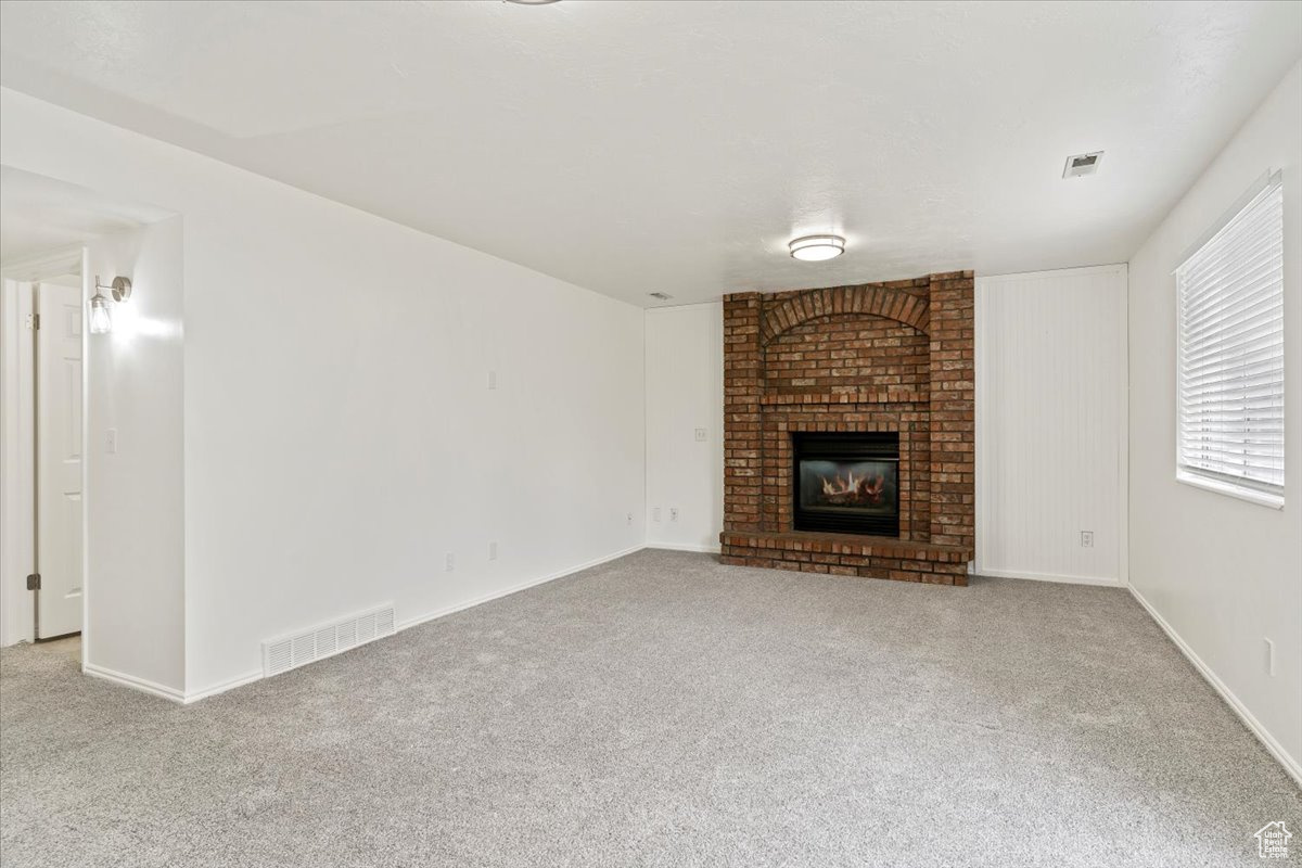 Layton, Utah, 84041, United States, 5 Bedrooms Bedrooms, ,3 BathroomsBathrooms,Residential,For Sale,1837115