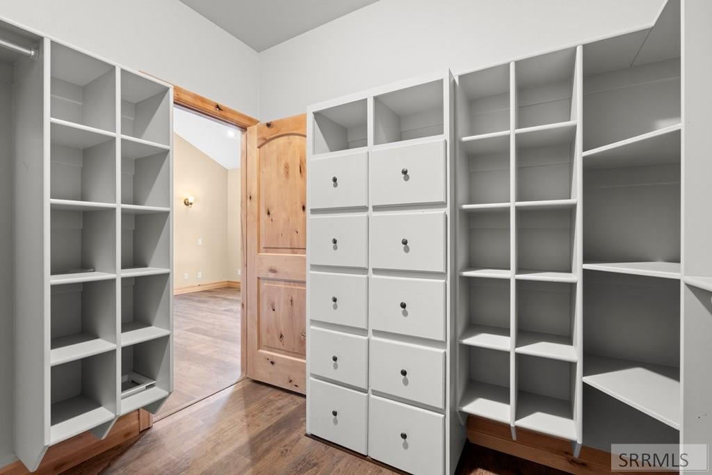 IDAHO FALLS, Idaho, 83401, United States, 6 Bedrooms Bedrooms, ,3 BathroomsBathrooms,Residential,For Sale,2006339