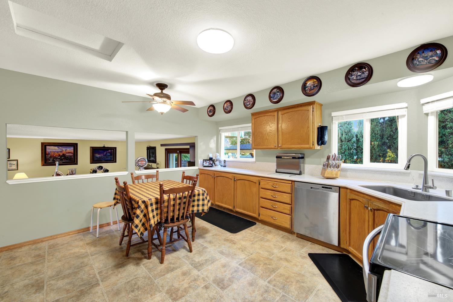 Fairfield, California, 94533, United States, 4 Bedrooms Bedrooms, ,3 BathroomsBathrooms,Residential,For Sale,1988376