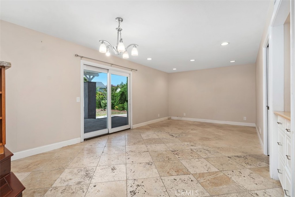 Orange, California, 92865, United States, 5 Bedrooms Bedrooms, ,3 BathroomsBathrooms,Residential,For Sale,1906784