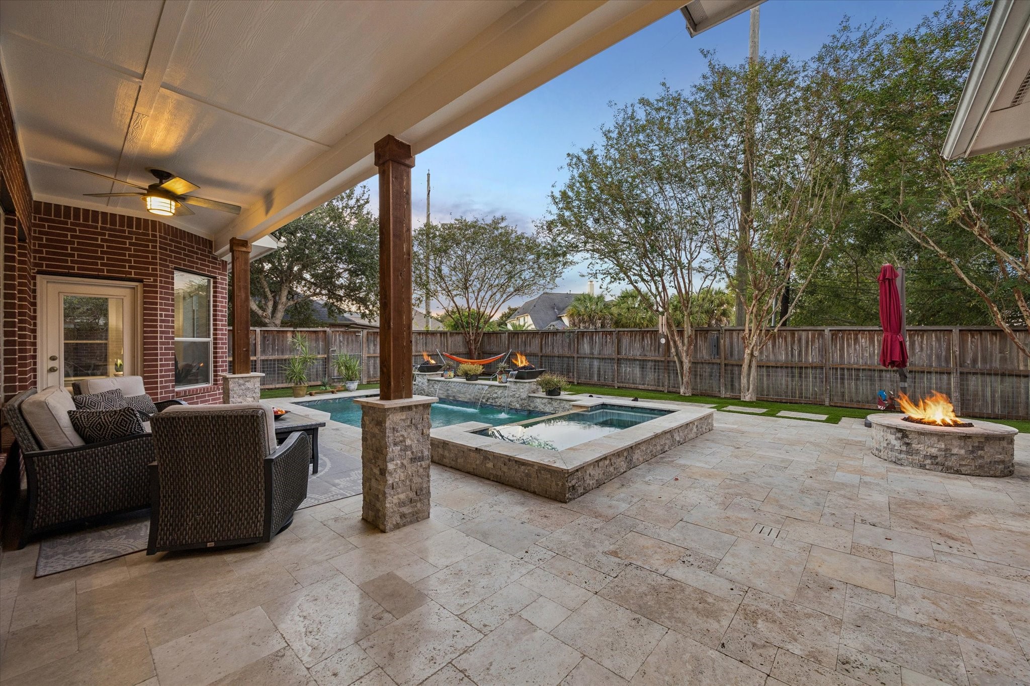  3523 Silvercreek Drive - 物件實景
