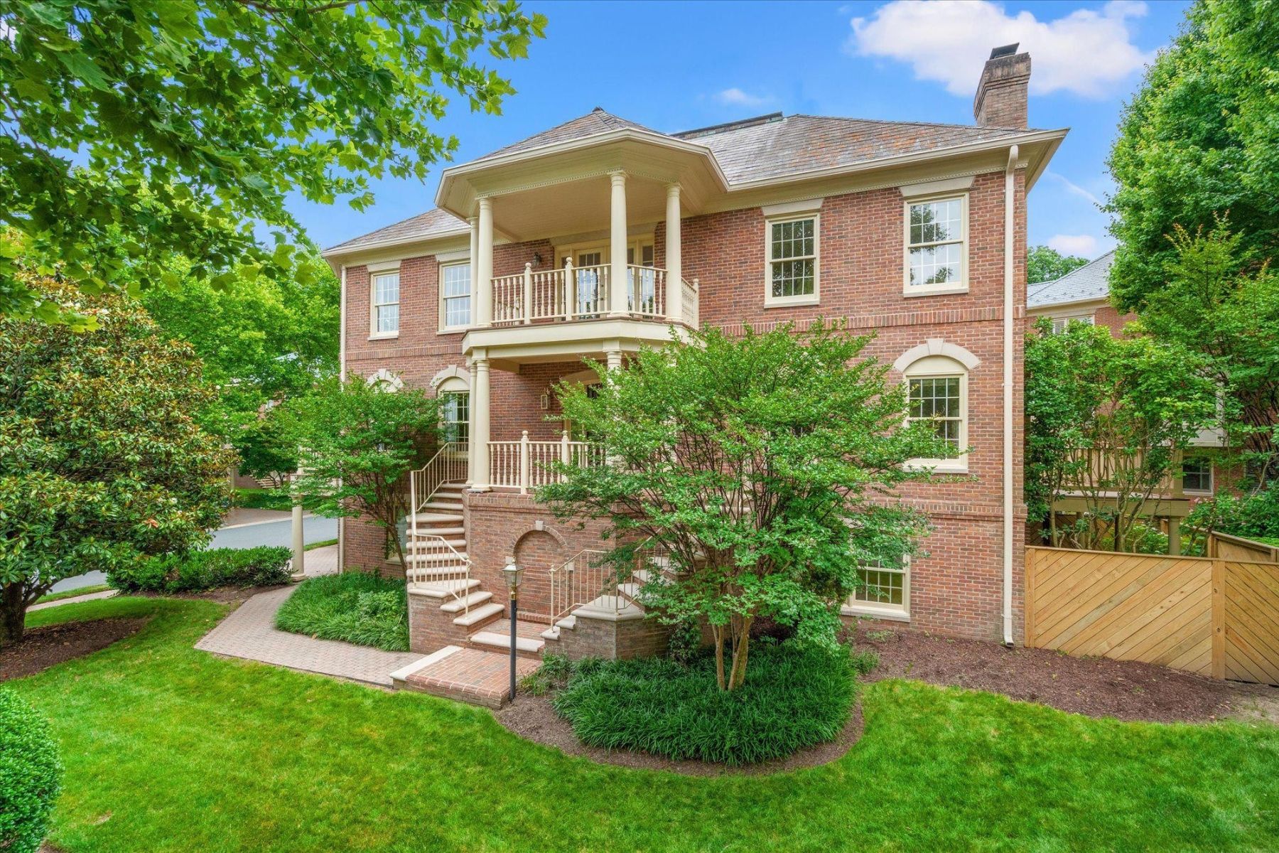  126 Gresham Place, Falls Church, VA, 22046 - 物件實景
