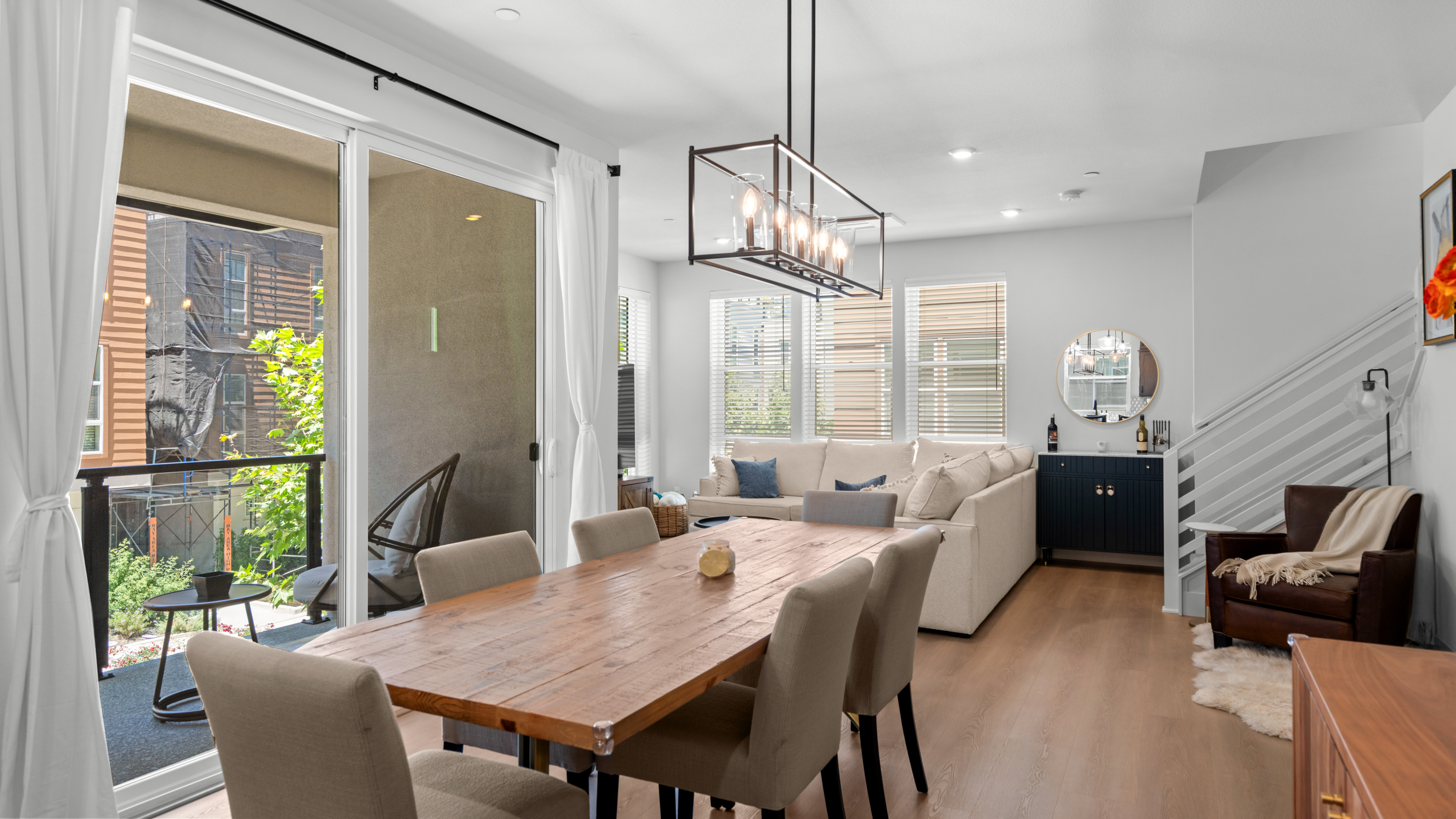  Modern Townhome in Novato - 物件實景
