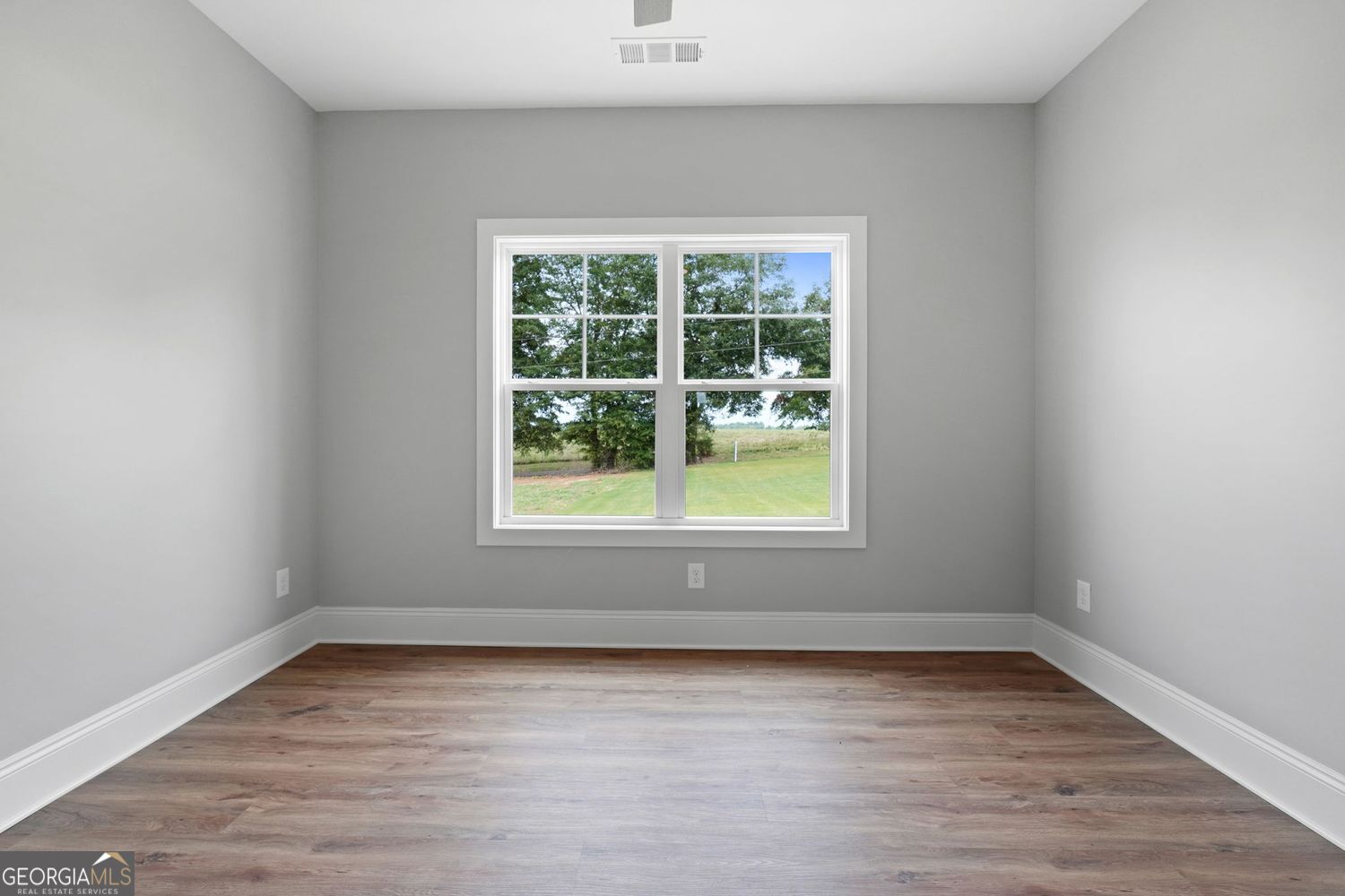 Barnesville, Georgia, 30204, United States, 4 Bedrooms Bedrooms, ,3 BathroomsBathrooms,Residential,For Sale,1858956
