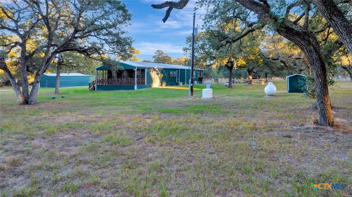 Hallettsville, Texas, 77964, United States, 2 Bedrooms Bedrooms, ,2 BathroomsBathrooms,Residential,For Sale,1989006