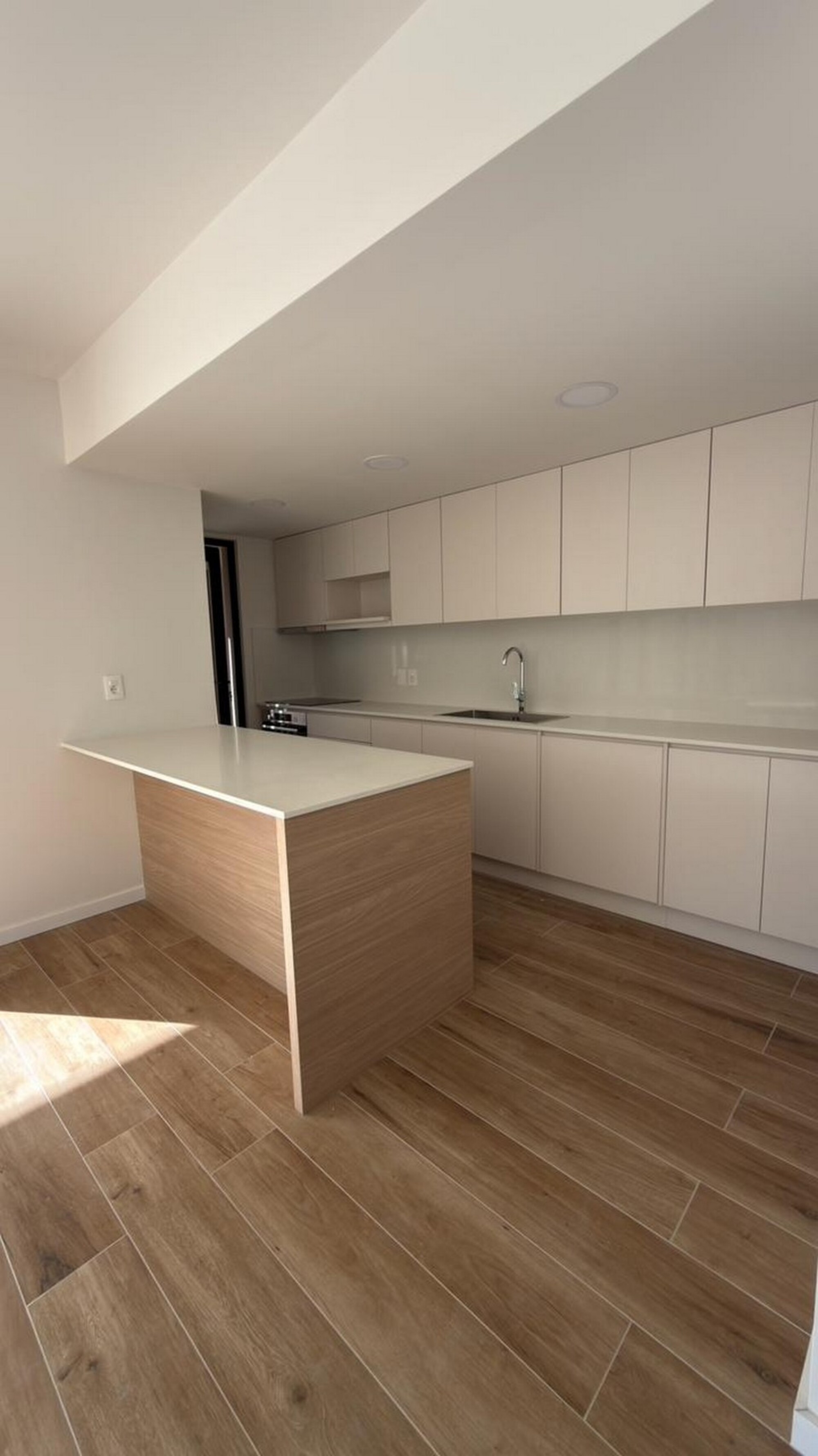  Elegant Garden Apartment in Barrio Parques - 物件實景