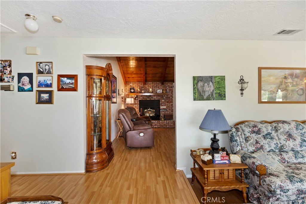 Hesperia, California, 92345, United States, 3 Bedrooms Bedrooms, ,2 BathroomsBathrooms,Residential,For Sale,1933281