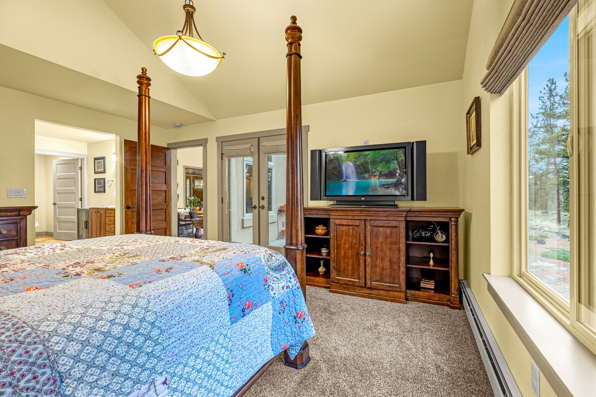 Guffey, Colorado, 80820, United States, 3 Bedrooms Bedrooms, ,2 BathroomsBathrooms,Residential,For Sale,1847309