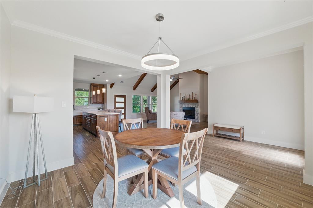 Weatherford, Texas, 76085, United States, 4 Bedrooms Bedrooms, ,3 BathroomsBathrooms,Residential,For Sale,1976315