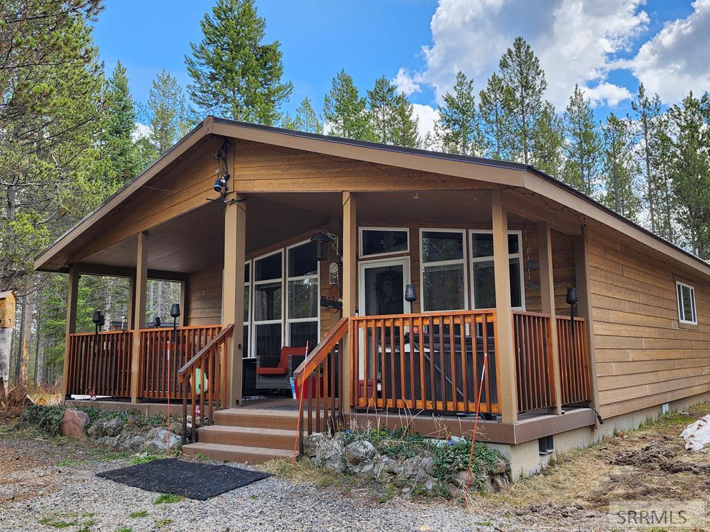 ISLAND PARK, Idaho, 83429, United States, 3 Bedrooms Bedrooms, ,2 BathroomsBathrooms,Residential,For Sale,1974057