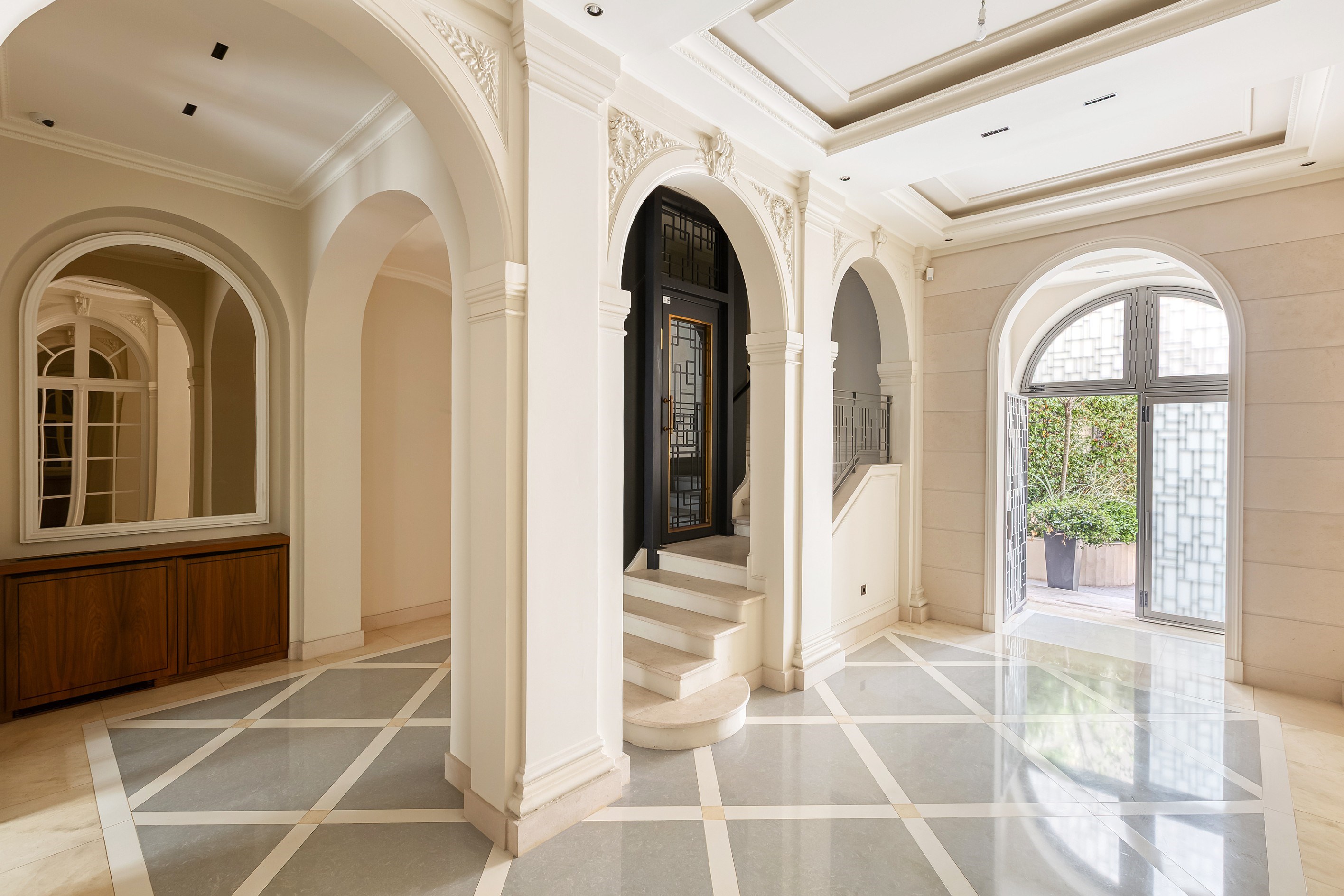  Magnificent, fully renovated Private Mansion. - 物件實景