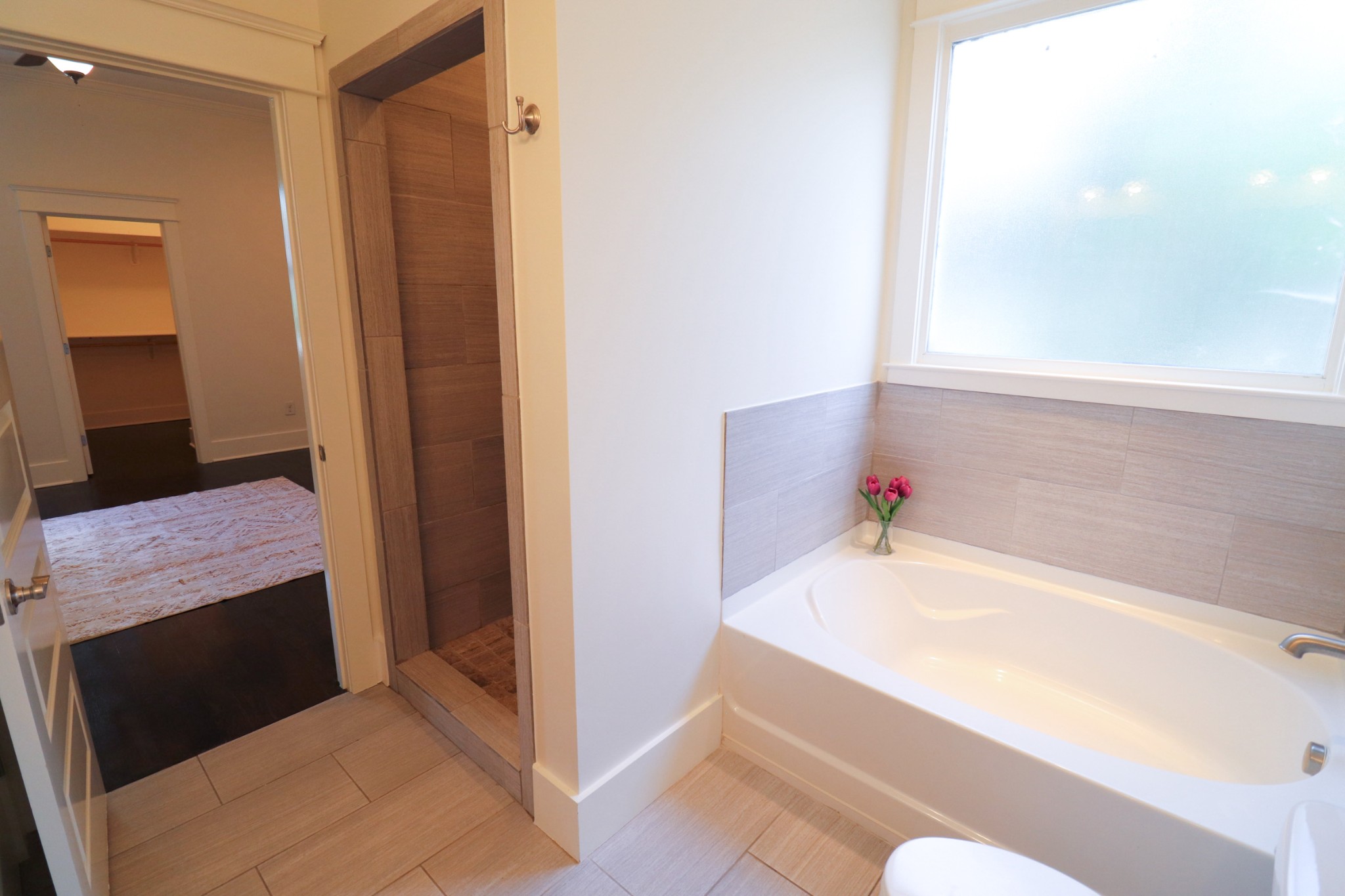 Nashville, Tennessee, 37209, United States, 3 Bedrooms Bedrooms, ,3 BathroomsBathrooms,Residential,For Sale,1837911