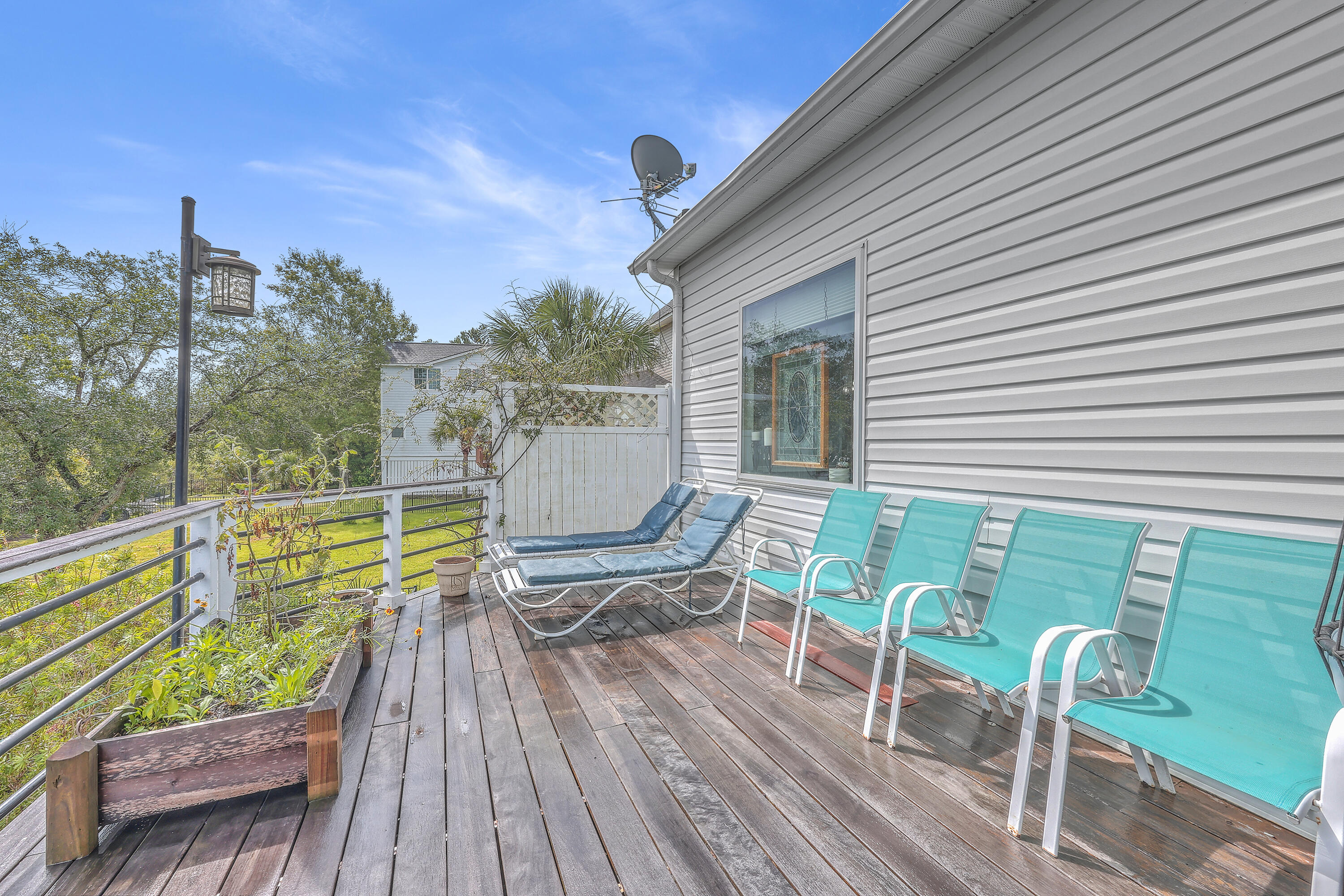 Mount Pleasant, South Carolina, 29466, United States, 3 Bedrooms Bedrooms, ,4 BathroomsBathrooms,Residential,For Sale,1798311