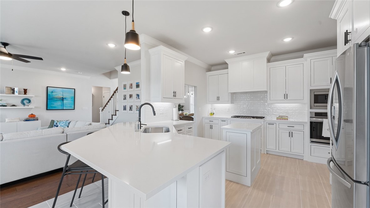 Bentonville, Arkansas, 72713, United States, 4 Bedrooms Bedrooms, ,3 BathroomsBathrooms,Residential,For Sale,1989403