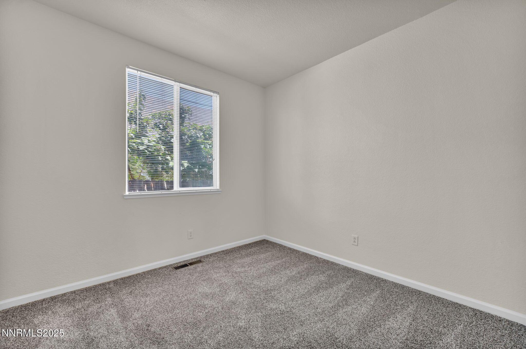 Sparks, Nevada, 89436, United States, 3 Bedrooms Bedrooms, ,2 BathroomsBathrooms,Residential,For Sale,1989103