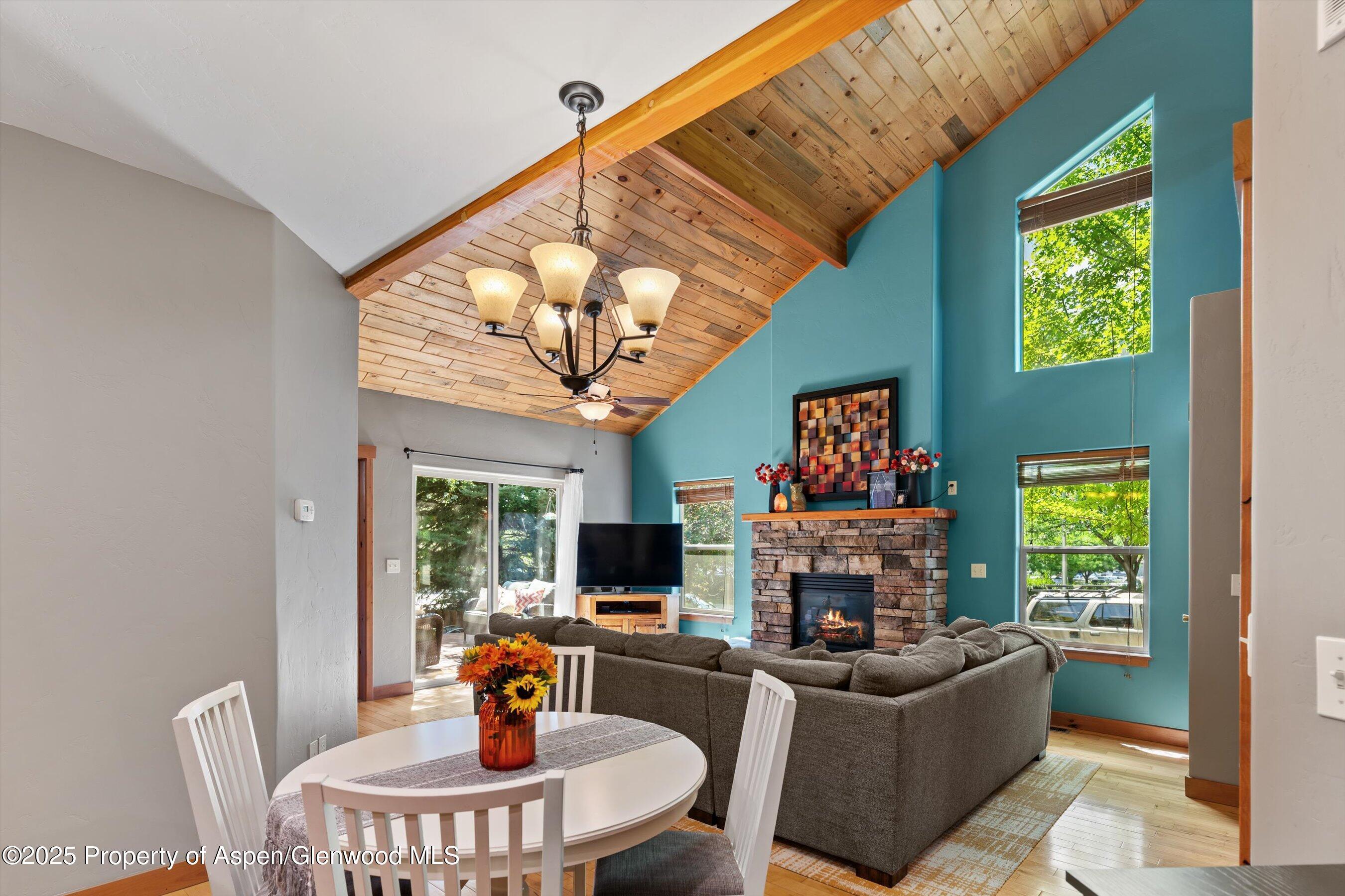 Glenwood Springs, Colorado, 81601, United States, 3 Bedrooms Bedrooms, ,3 BathroomsBathrooms,Residential,For Sale,1874511