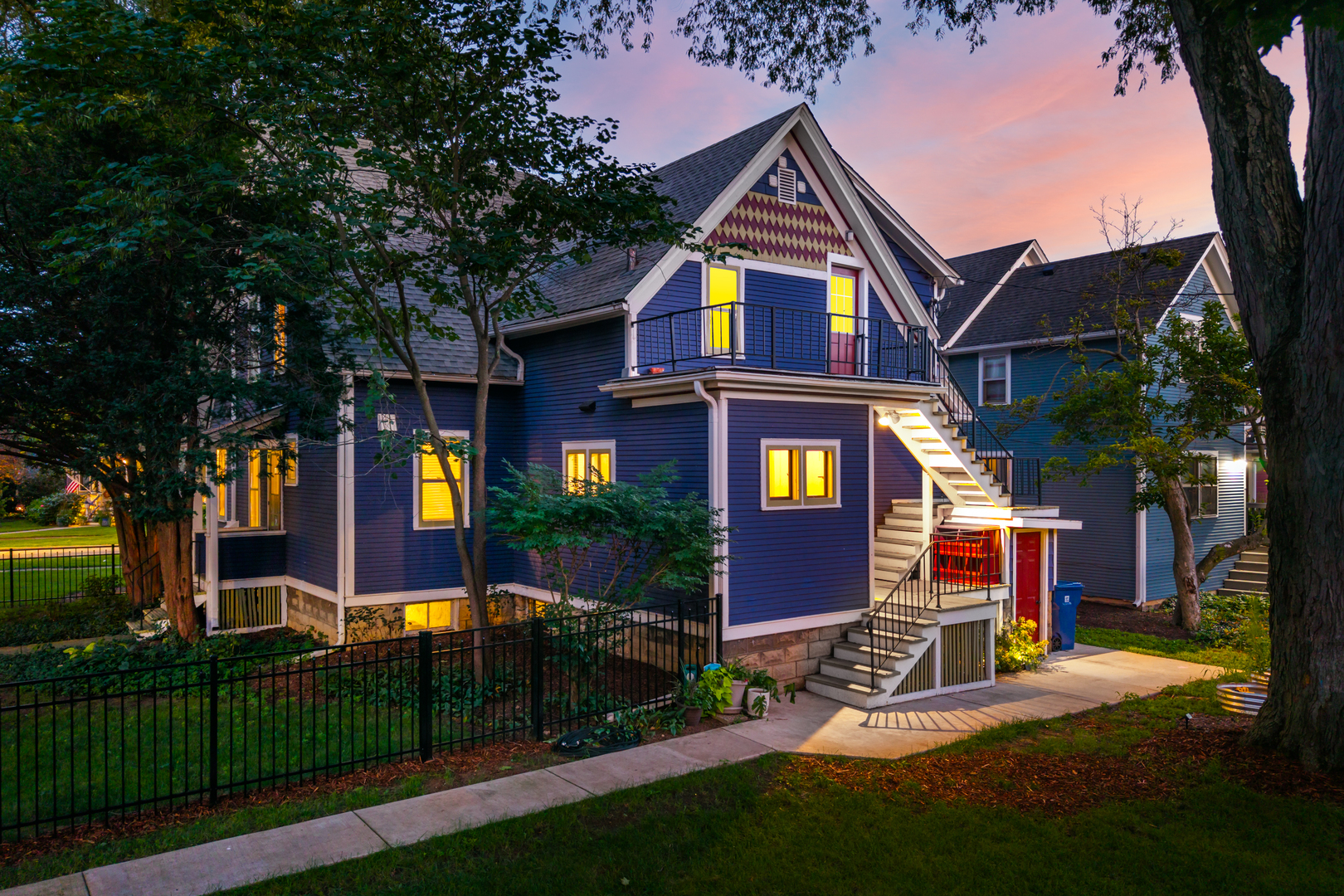 Naperville, Illinois, 60540, United States, 4 Bedrooms Bedrooms, ,3 BathroomsBathrooms,Residential,For Sale,1989489