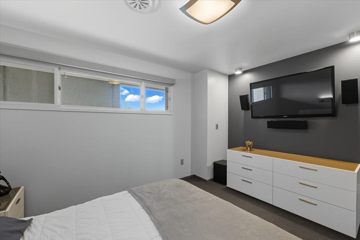 Spokane, Washington, 99204, United States, 1 Bedroom Bedrooms, ,2 BathroomsBathrooms,Residential,For Sale,1959393