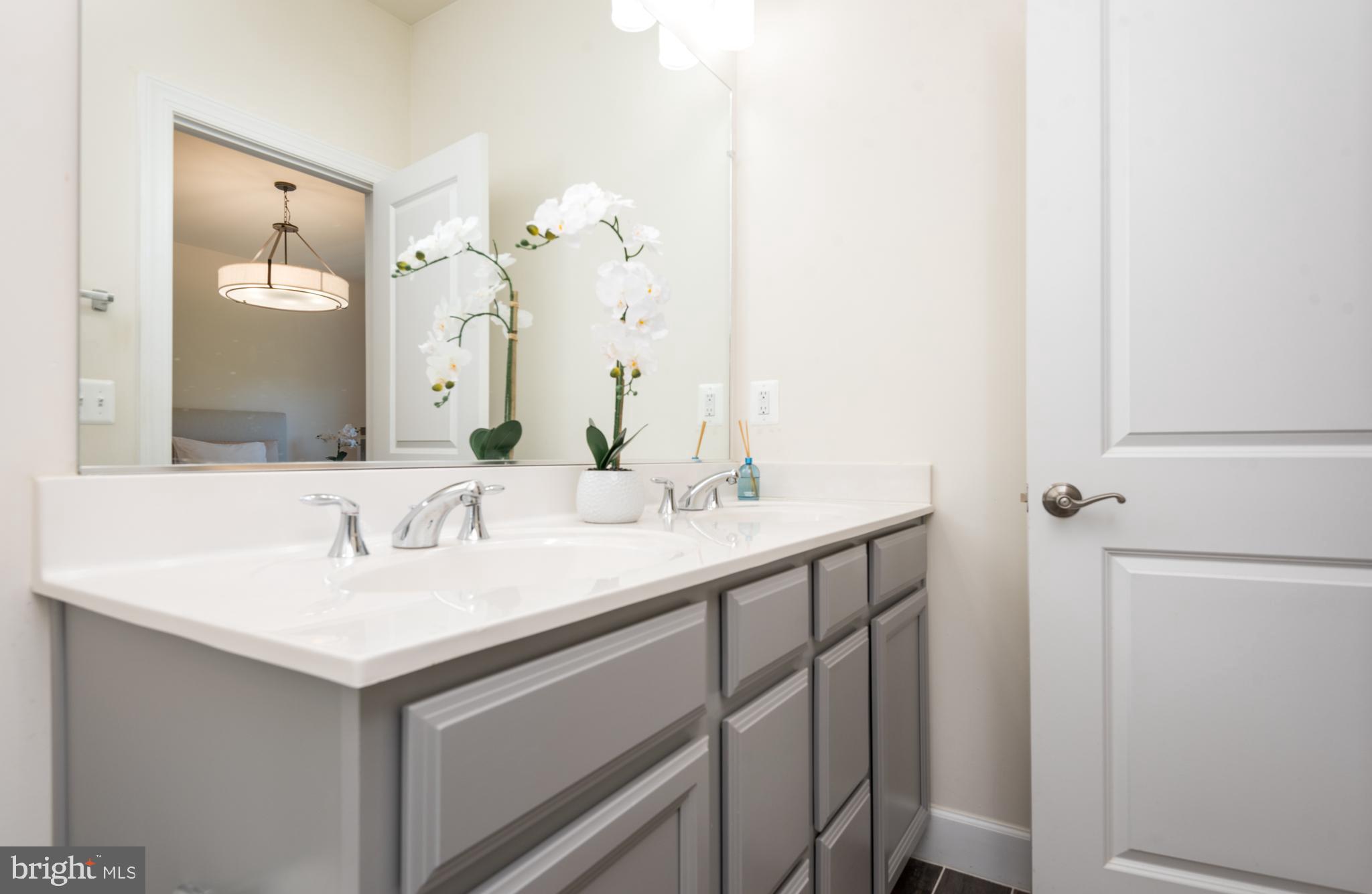 Haymarket, Virginia, 20169, United States, 4 Bedrooms Bedrooms, ,4 BathroomsBathrooms,Residential,For Sale,1980025