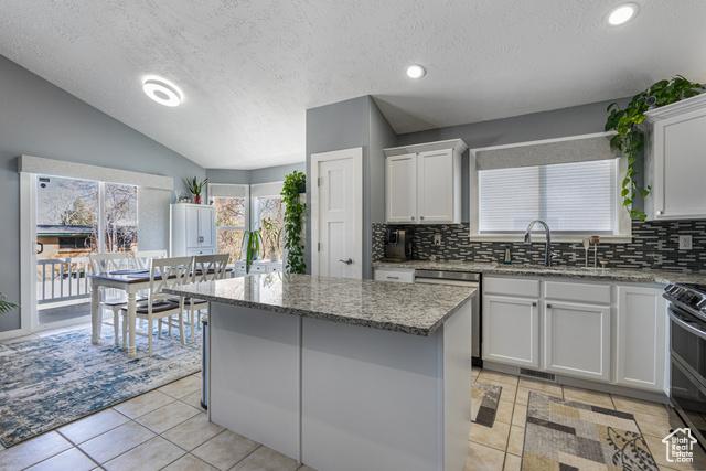 West Valley City, Utah, 84128, United States, 3 Bedrooms Bedrooms, ,2 BathroomsBathrooms,Residential,For Sale,1978223