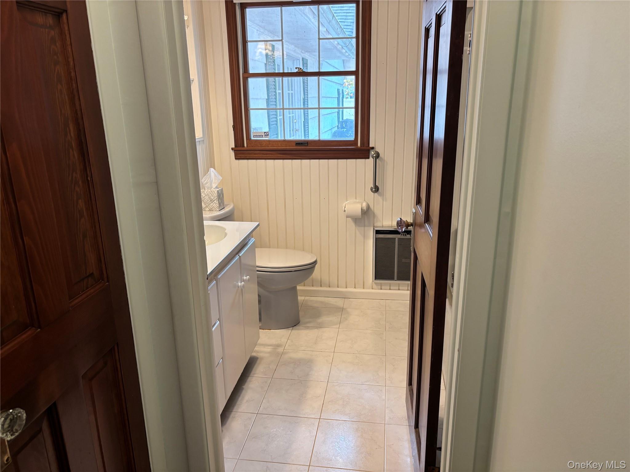 Wading River, New York, 11792, United States, 4 Bedrooms Bedrooms, ,2 BathroomsBathrooms,Residential,For Sale,1941078