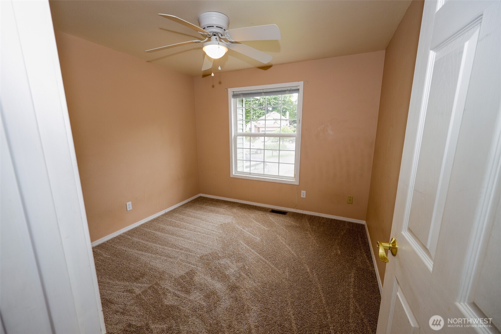 Auburn, Washington, 98092, United States, 4 Bedrooms Bedrooms, ,2 BathroomsBathrooms,Residential,For Sale,1893613