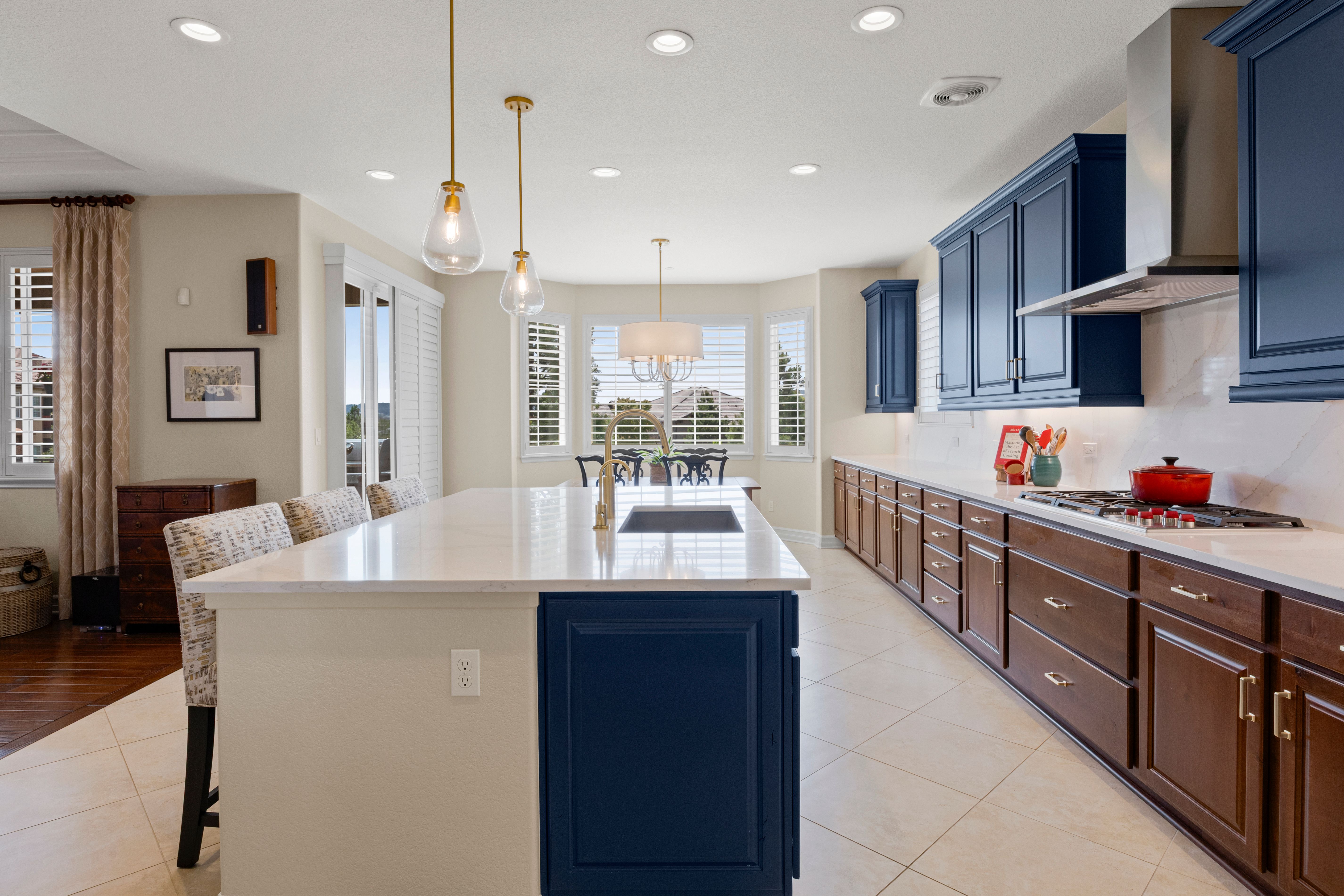  Graciously appointed and impeccably maintained, this patio home - 物件實景