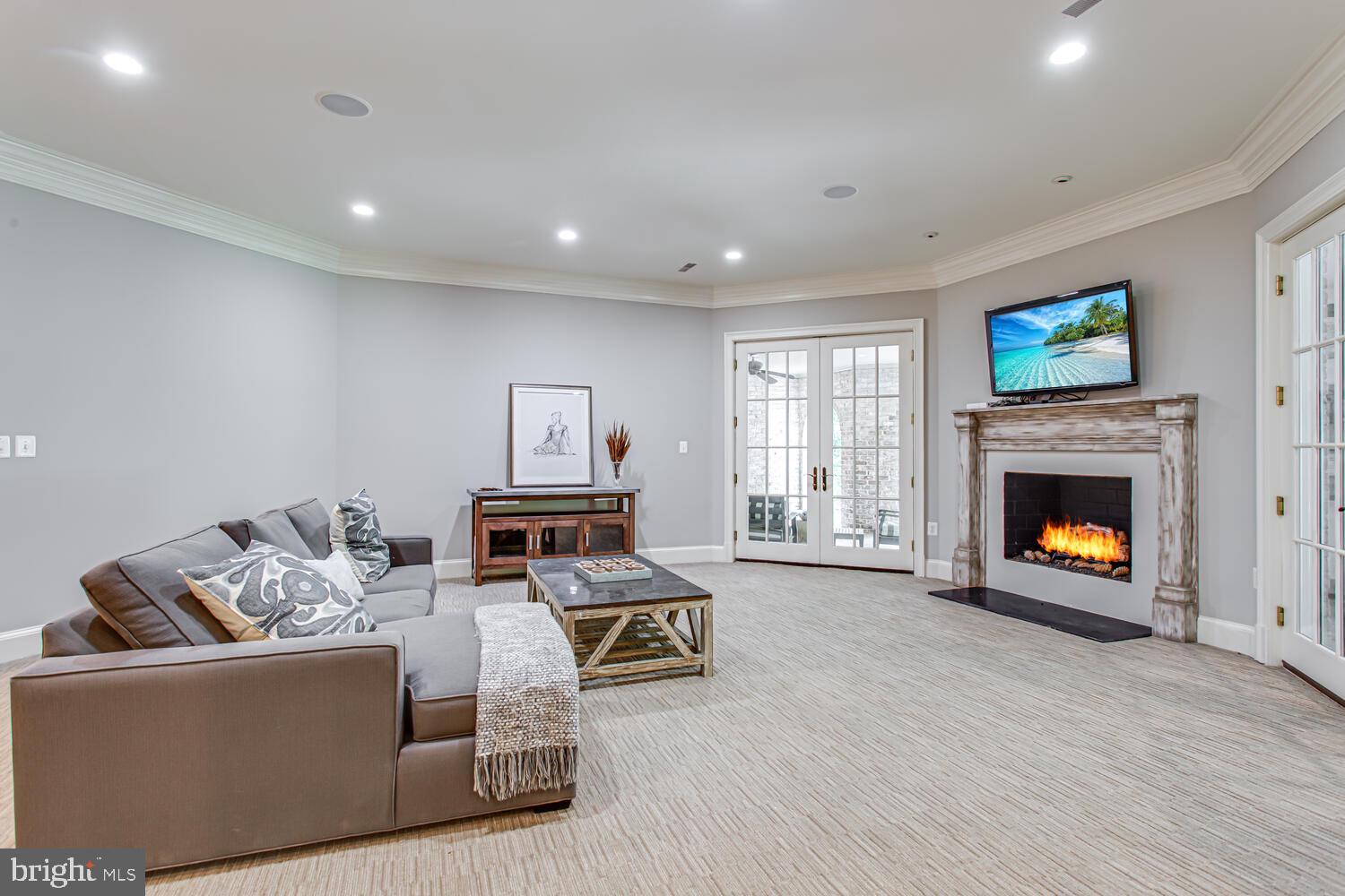 Mclean, Virginia, 22102, United States, 7 Bedrooms Bedrooms, ,10 BathroomsBathrooms,Residential,For Sale,1842537
