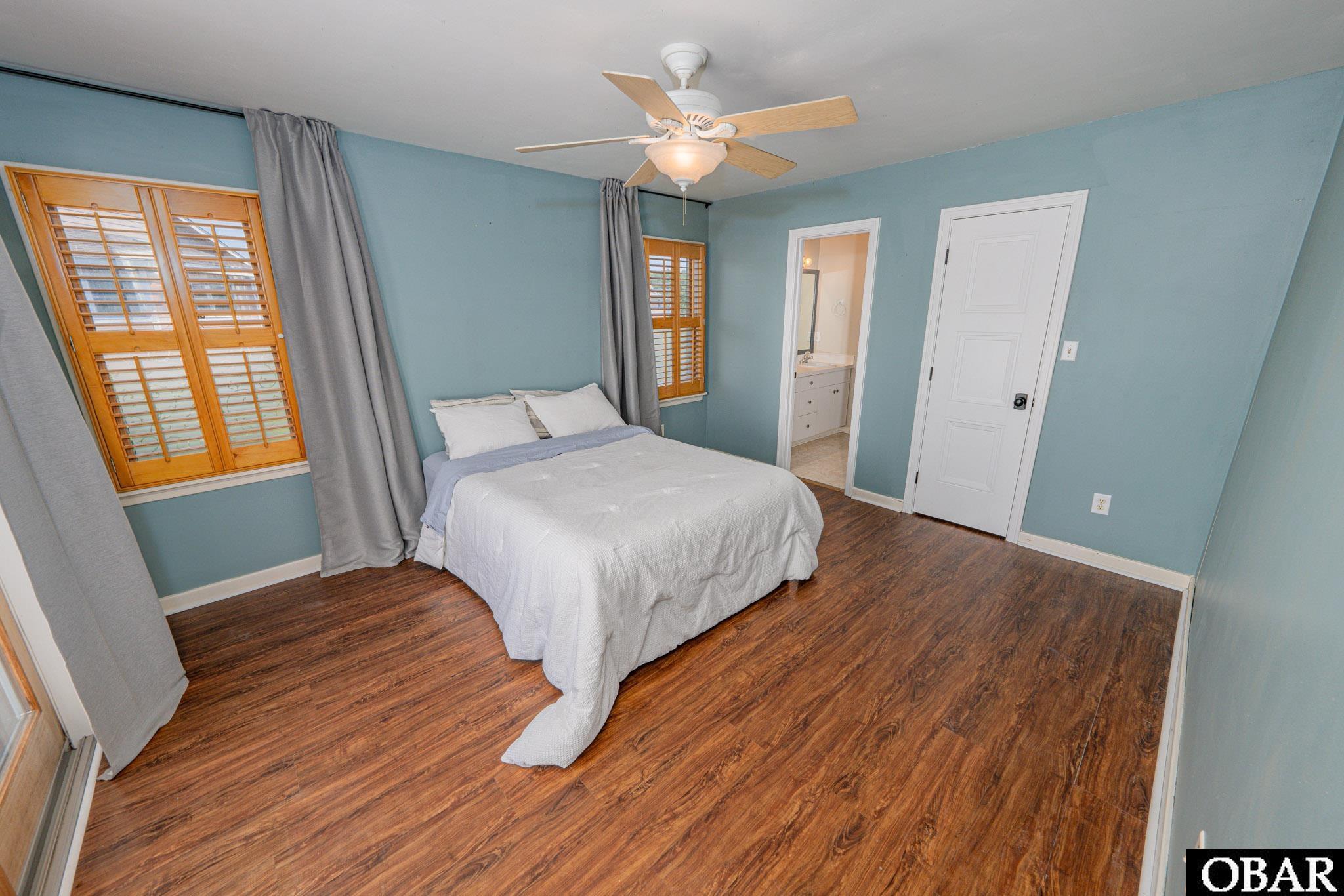 Kitty Hawk, North Carolina, 27949, United States, 3 Bedrooms Bedrooms, ,2 BathroomsBathrooms,Residential,For Sale,1907777