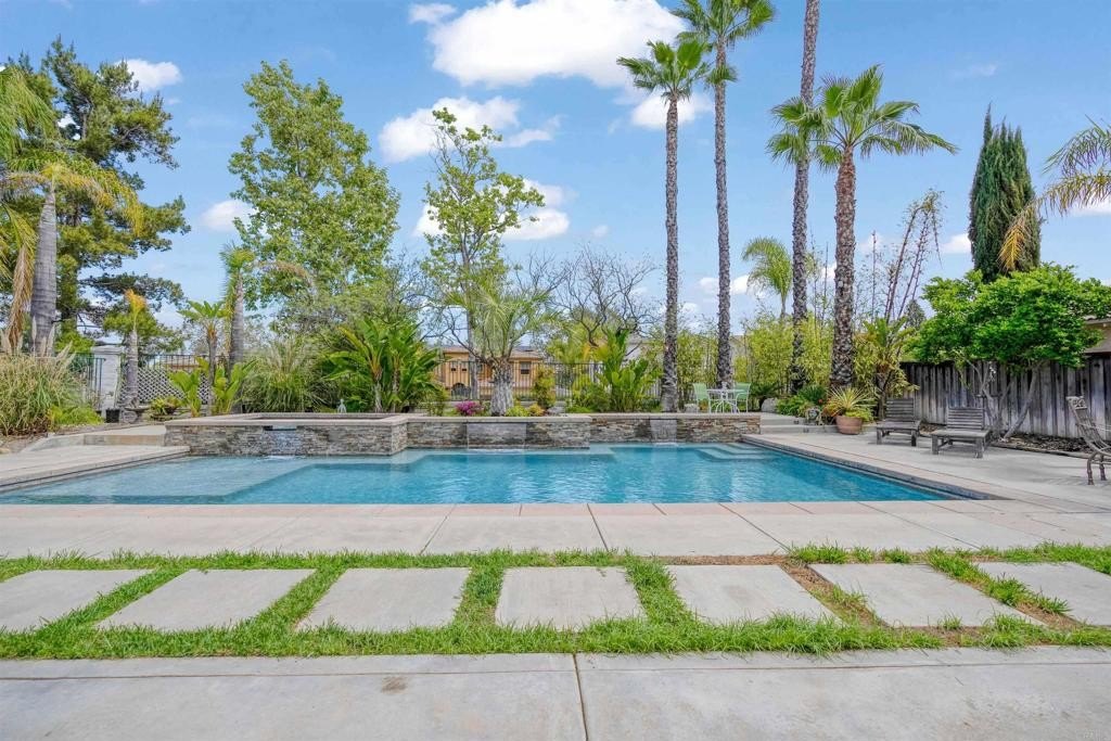 Temecula, California, 92592, United States, 5 Bedrooms Bedrooms, ,3 BathroomsBathrooms,Residential,For Sale,1987577