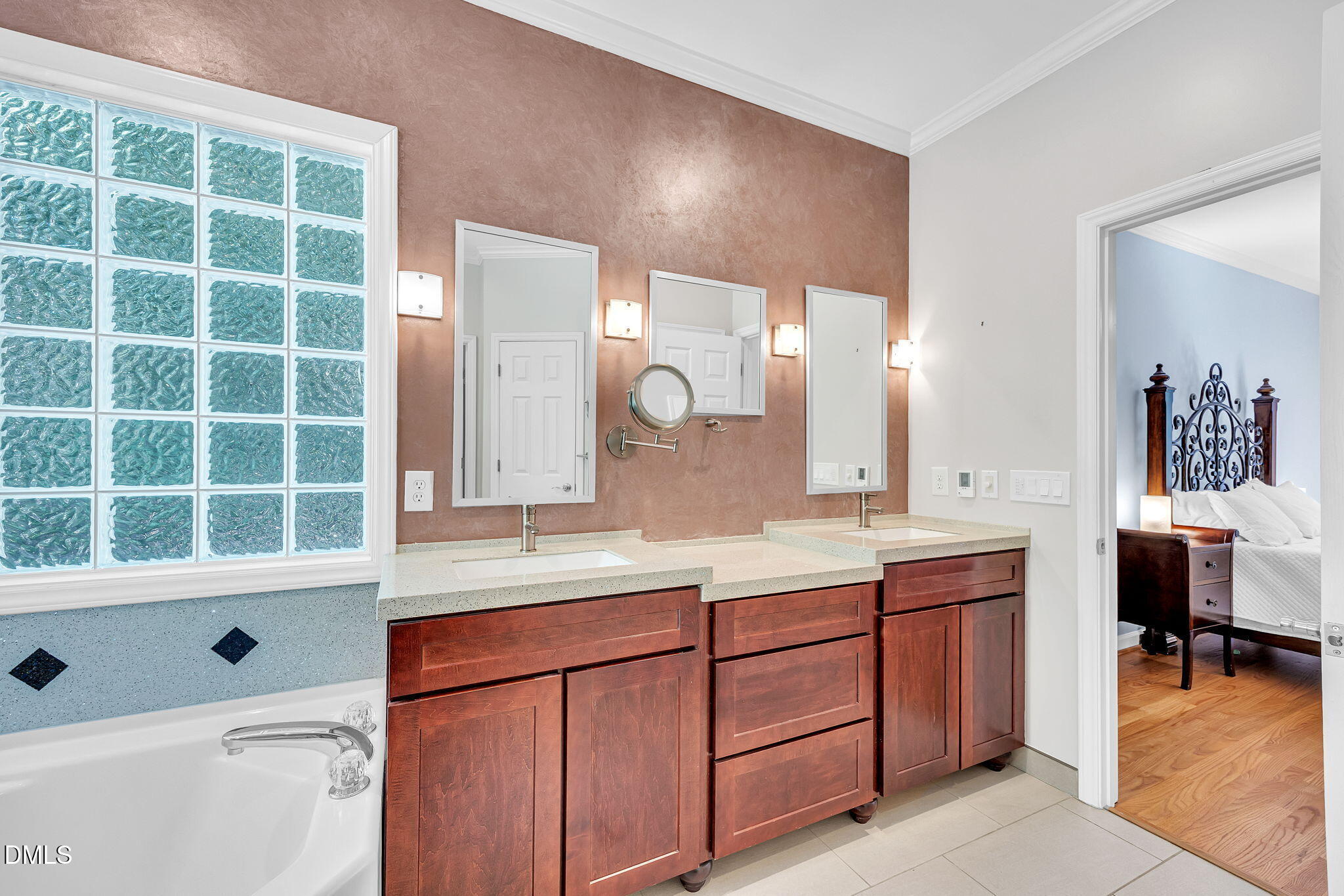 Durham, North Carolina, 27712, United States, 5 Bedrooms Bedrooms, ,3 BathroomsBathrooms,Residential,For Sale,1980310