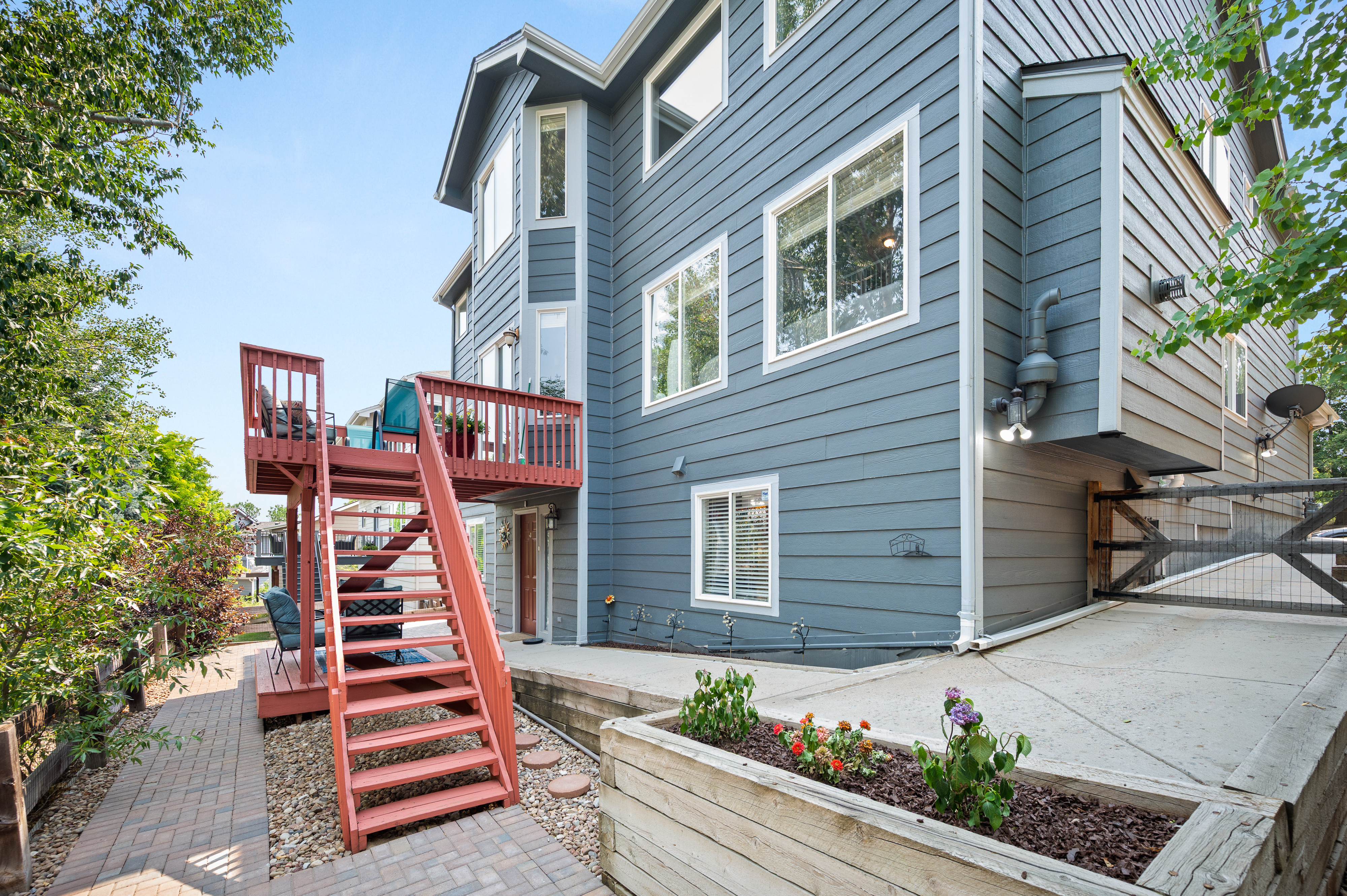  Comfort, Flexibility And Exceptional Potential In This Castle Pines Home - 物件實景