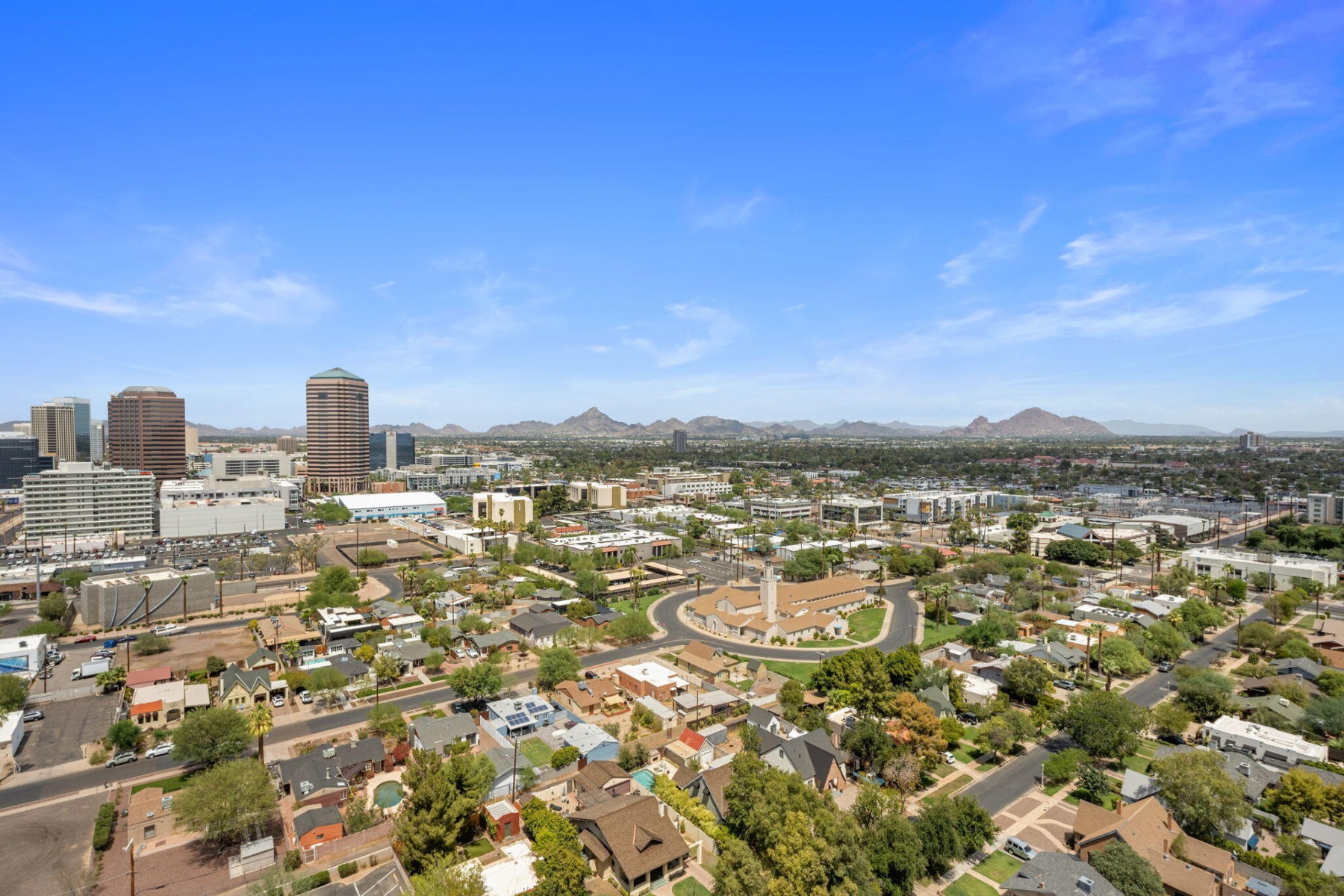  2323 N Central Ave¦Phoenix, AZ - 物件實景