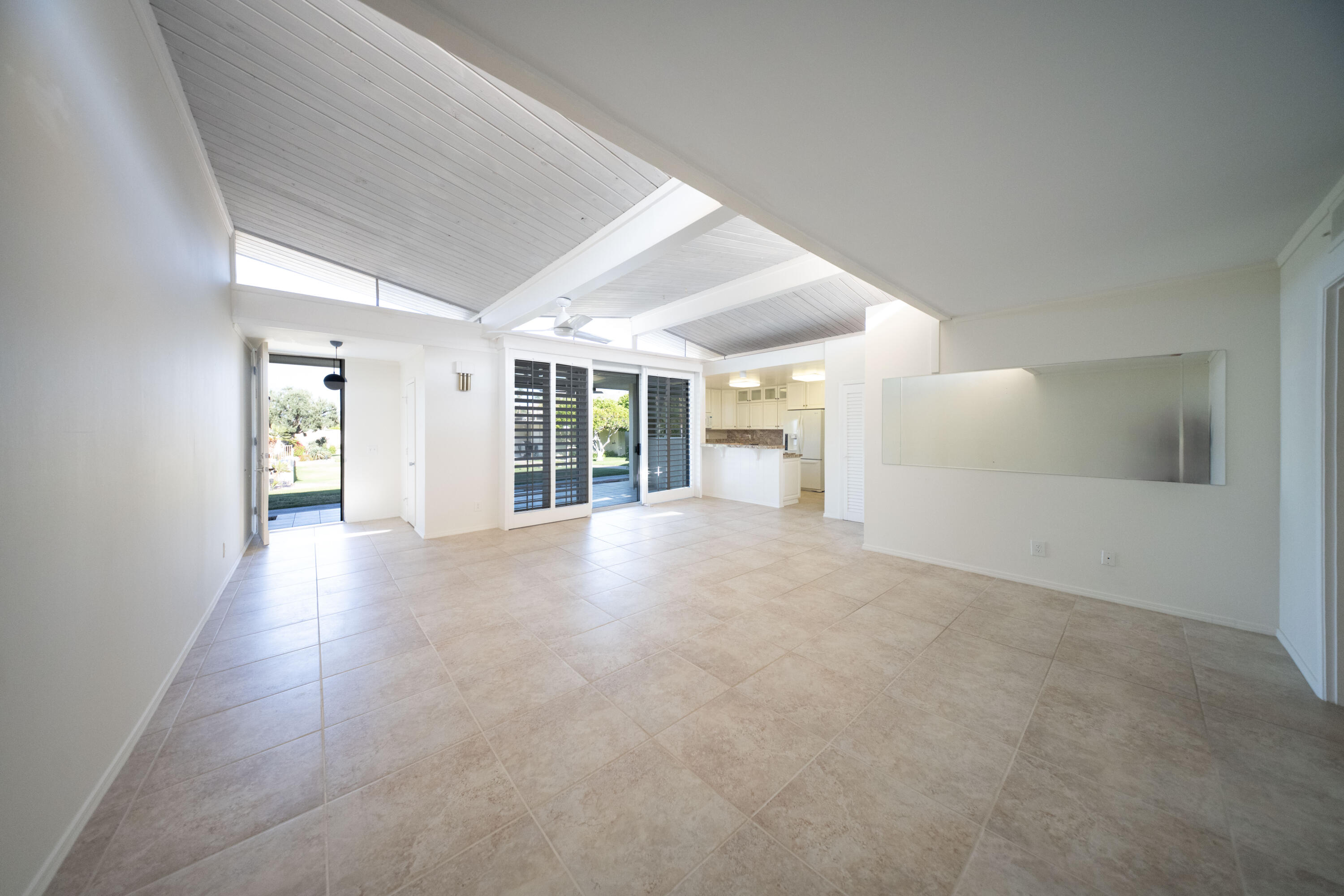 Palm Desert, California, 92260, United States, 2 Bedrooms Bedrooms, ,2 BathroomsBathrooms,Residential,For Sale,1805960