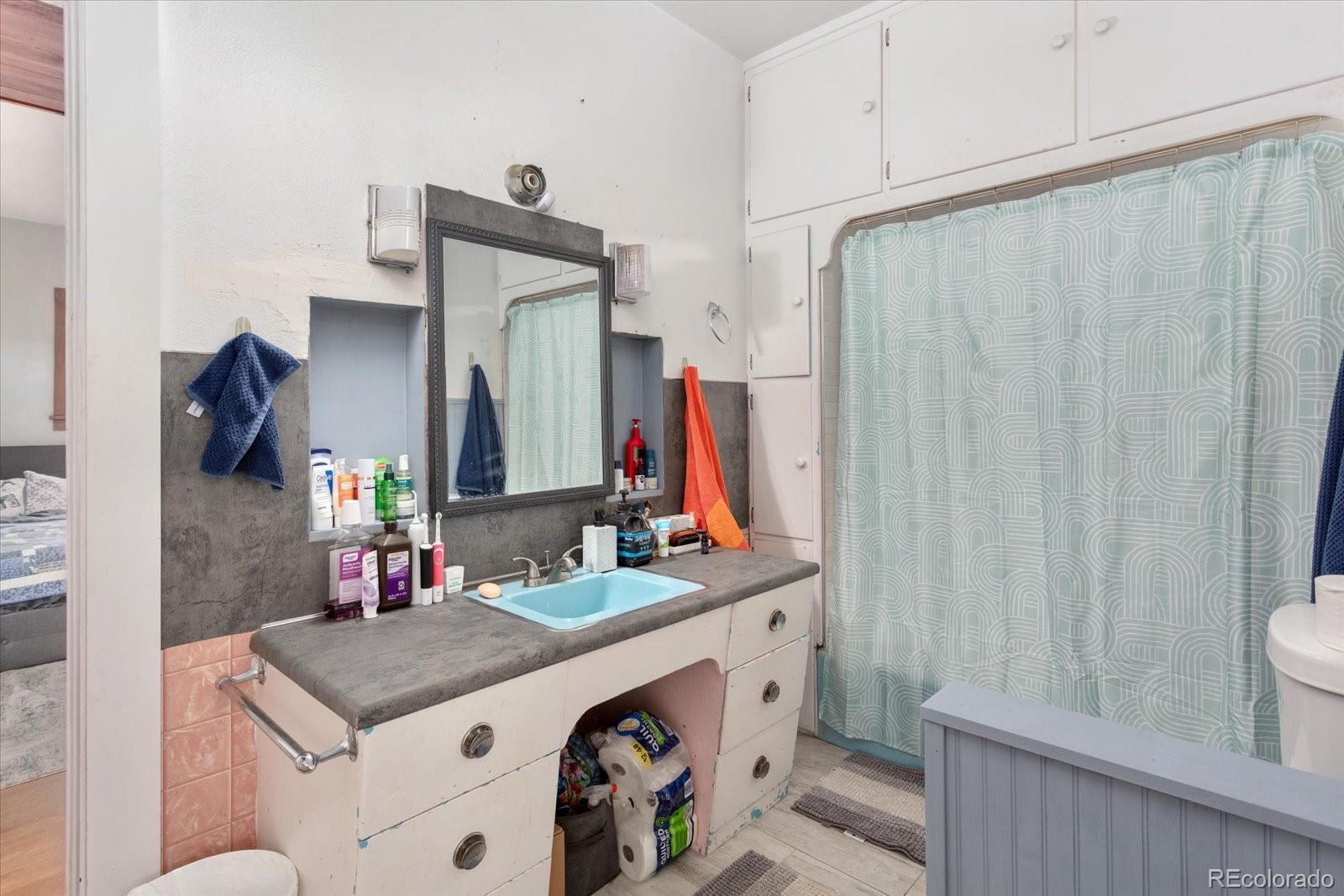 Salida, Colorado, 81201, United States, 2 Bedrooms Bedrooms, ,1 BathroomBathrooms,Residential,For Sale,1974985