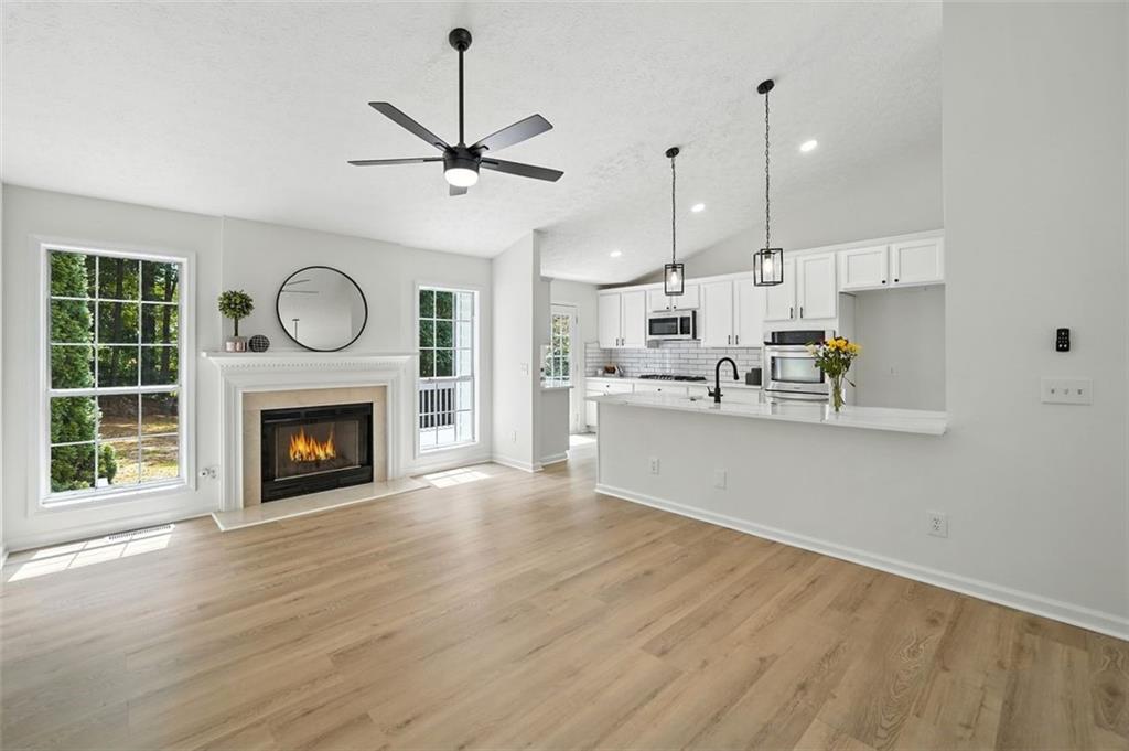 Cumming, Georgia, 30040, United States, 4 Bedrooms Bedrooms, ,3 BathroomsBathrooms,Residential,For Sale,1925510