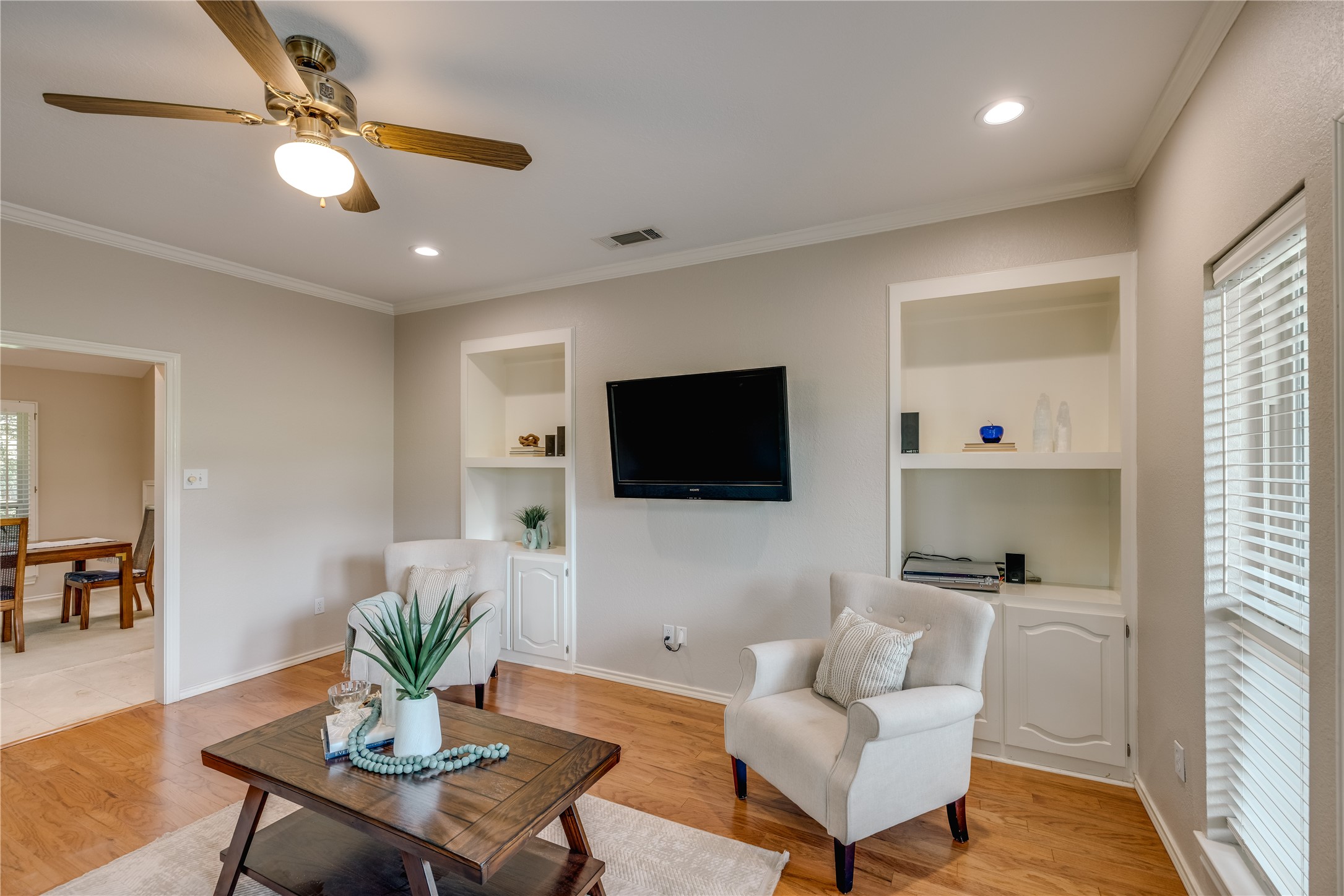 Fort Worth, Texas, 76116, United States, 4 Bedrooms Bedrooms, ,4 BathroomsBathrooms,Residential,For Sale,1926062