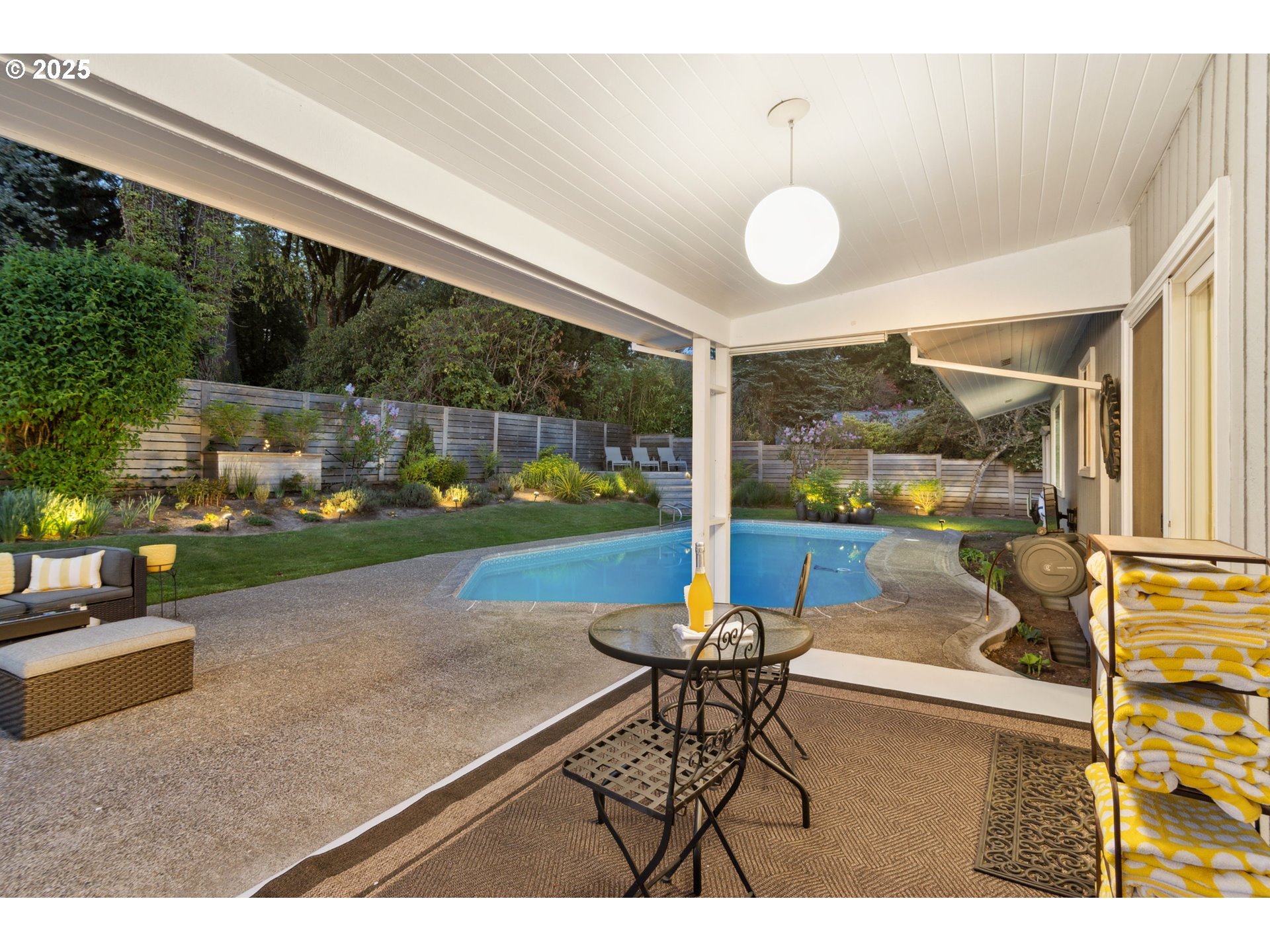 Portland, Oregon, 97225, United States, 3 Bedrooms Bedrooms, ,3 BathroomsBathrooms,Residential,For Sale,1787788