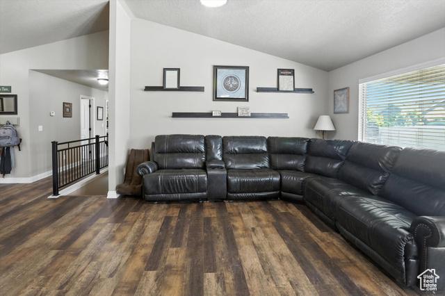 Tremonton, Utah, 84337, United States, 6 Bedrooms Bedrooms, ,3 BathroomsBathrooms,Residential,For Sale,1974496