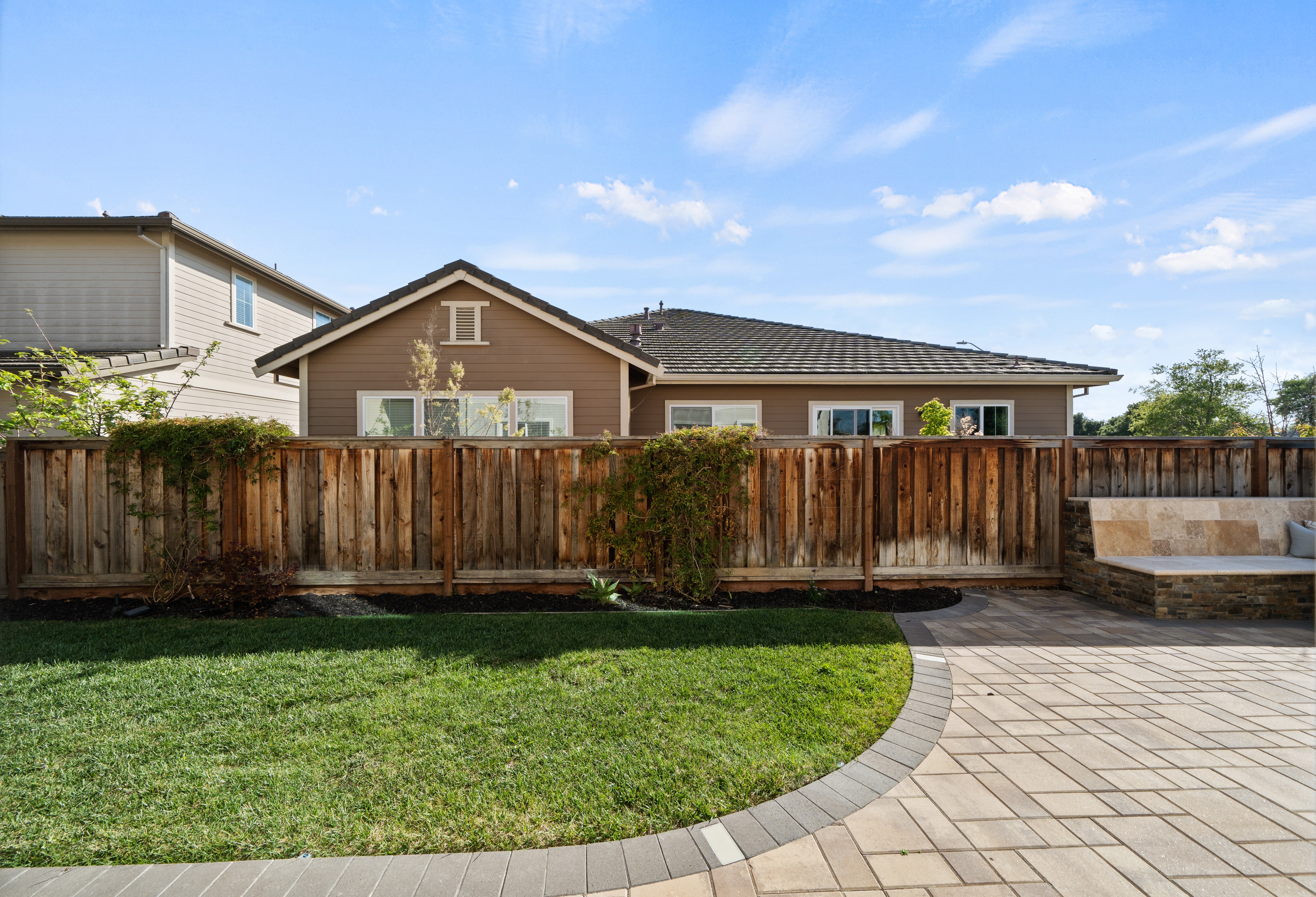  A Beautifully Appointed Patterson Ranch Home Offering Effortless Modern Living - 物件實景