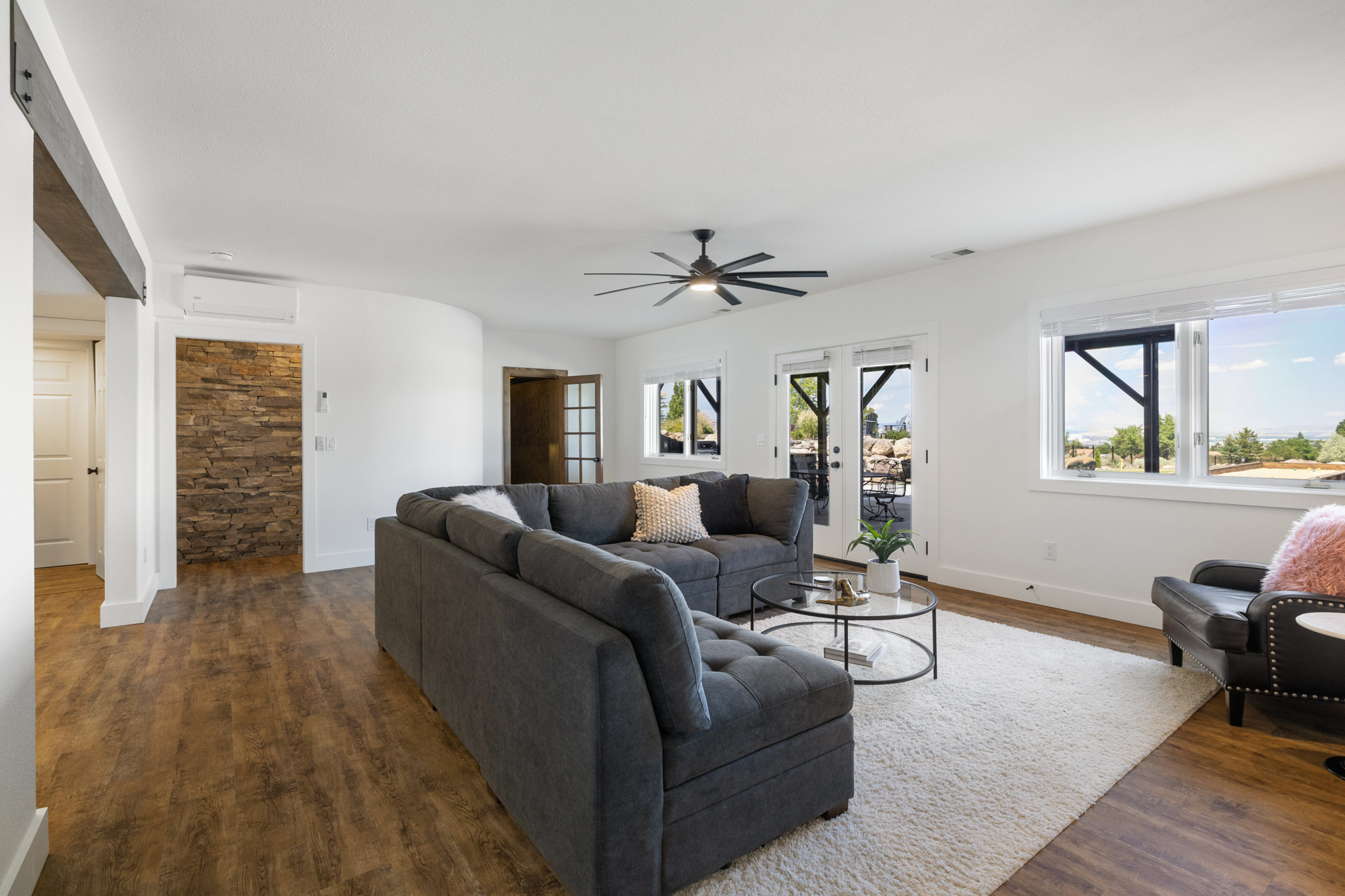  Expansive South West Luxury Ranch Style Estate with RV Garage & In-Law Quarters - 物件實景