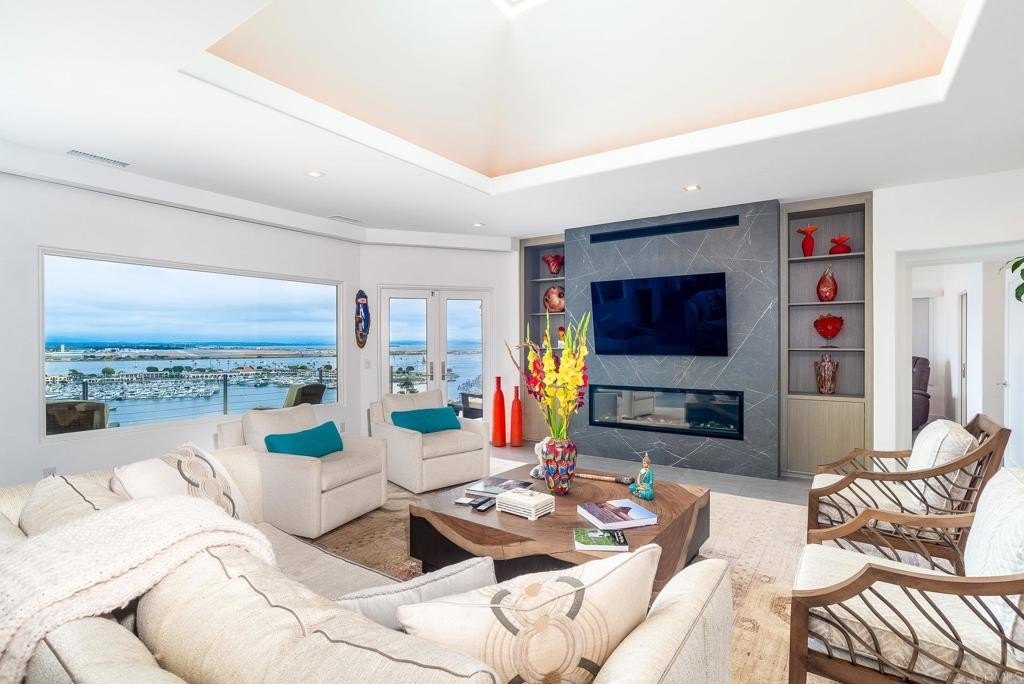 San Diego, California, 92106, United States, 4 Bedrooms Bedrooms, ,7 BathroomsBathrooms,Residential,For Sale,1988127