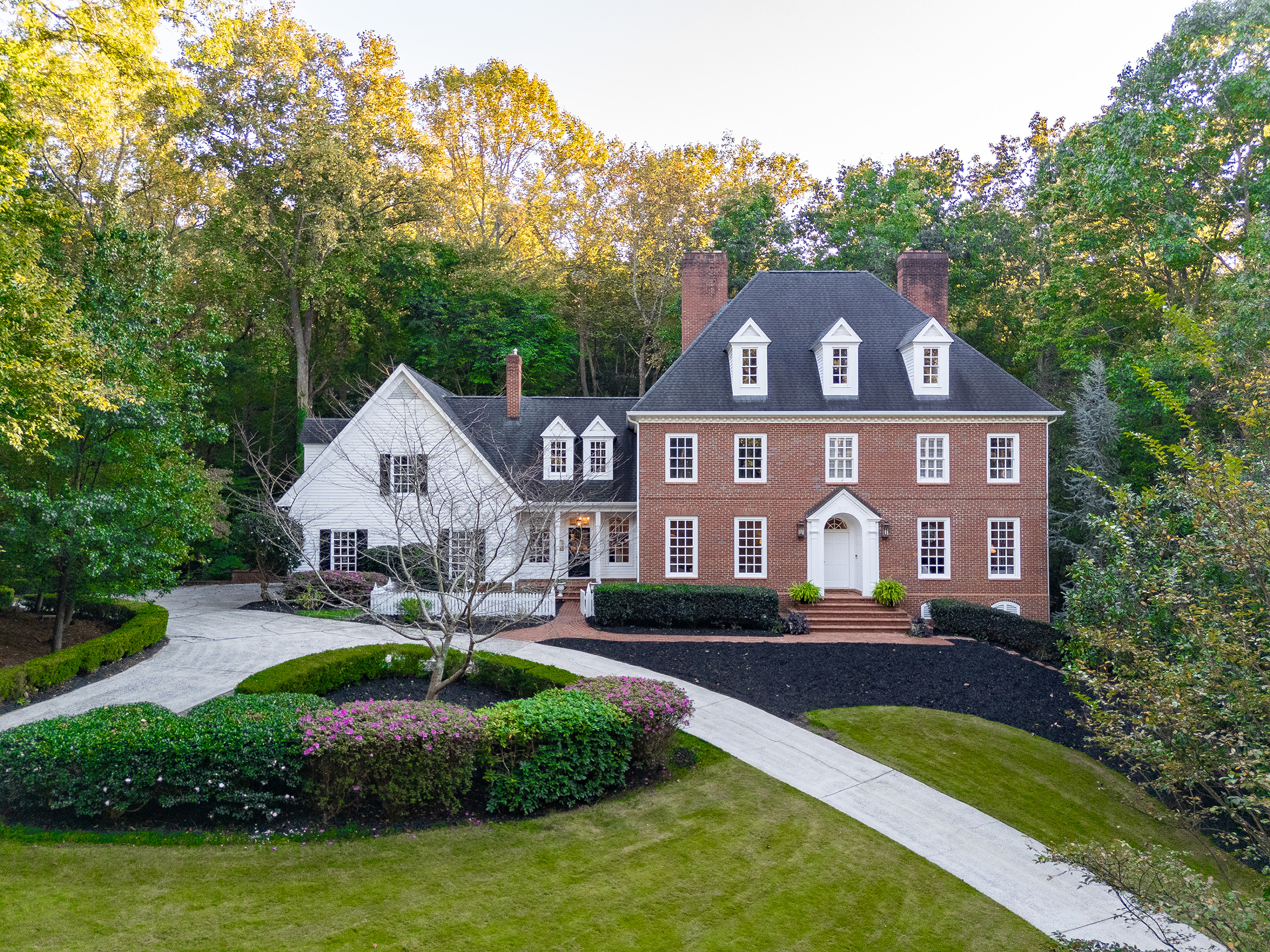  Timeless Colonial Elegance on Two Private Wooded Acres in Litchfield Hundred - 物件實景