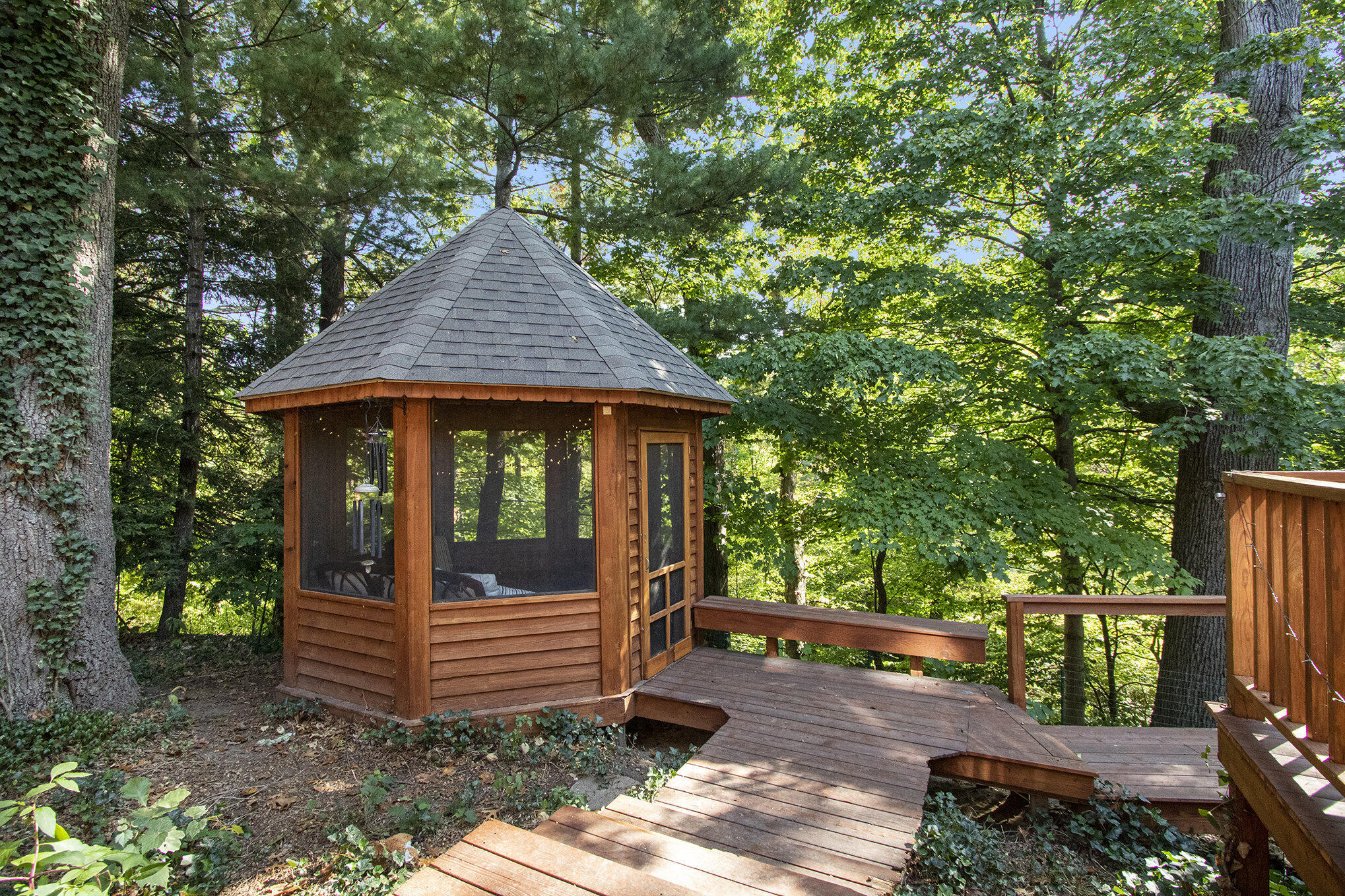 St. Joseph, Michigan, 49085, United States, 5 Bedrooms Bedrooms, ,4 BathroomsBathrooms,Residential,For Sale,1960550