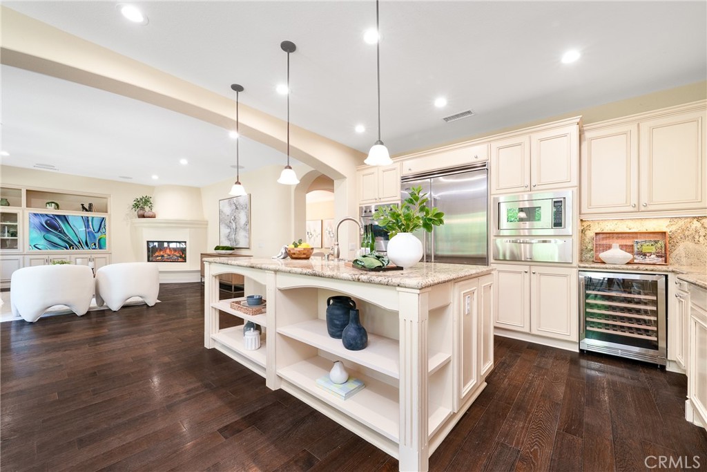 Irvine, California, 92620, United States, 5 Bedrooms Bedrooms, ,5 BathroomsBathrooms,Residential,For Sale,1932589