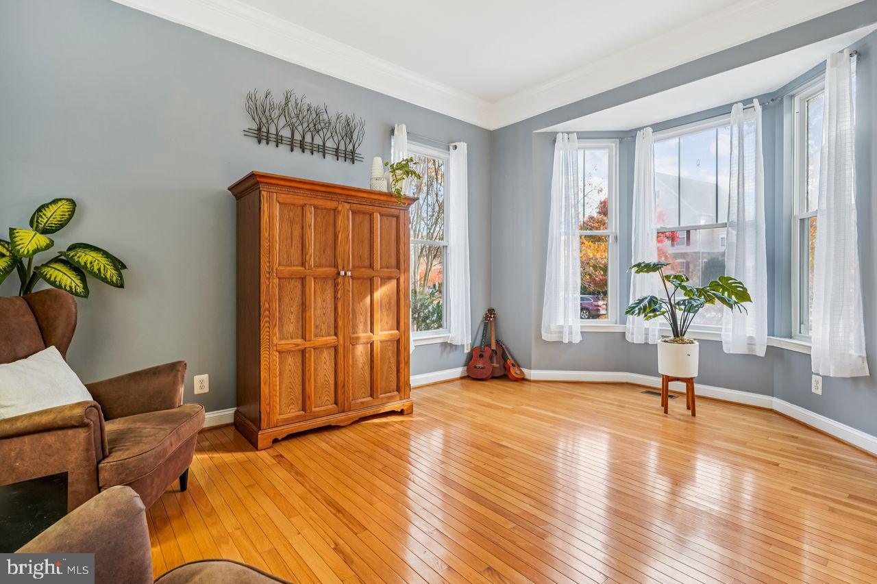 Warrenton, Virginia, 20187, United States, 4 Bedrooms Bedrooms, ,4 BathroomsBathrooms,Residential,For Sale,1989713