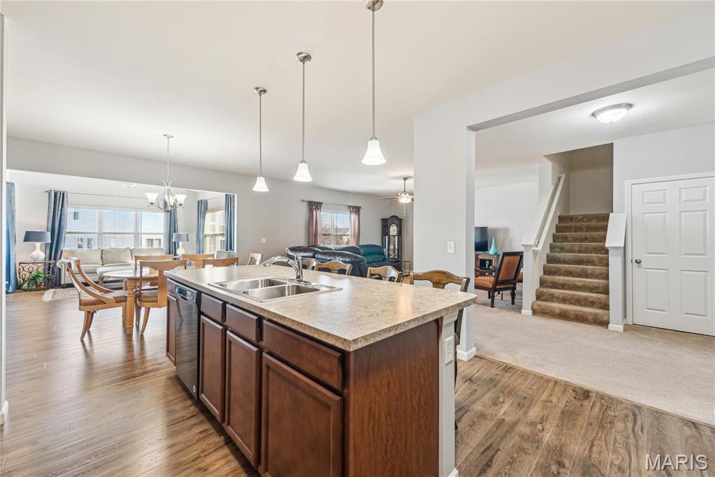 Wentzville, Missouri, 63385, United States, 4 Bedrooms Bedrooms, ,4 BathroomsBathrooms,Residential,For Sale,1722454