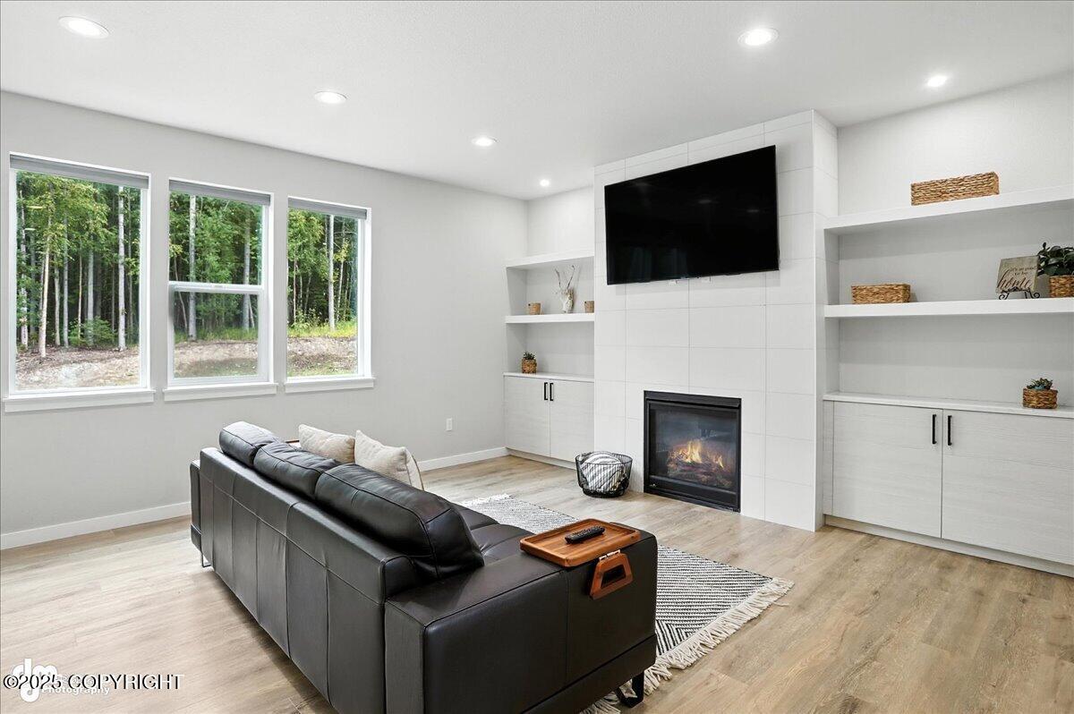 Palmer, Alaska, 99645, United States, 3 Bedrooms Bedrooms, ,3 BathroomsBathrooms,Residential,For Sale,1974146