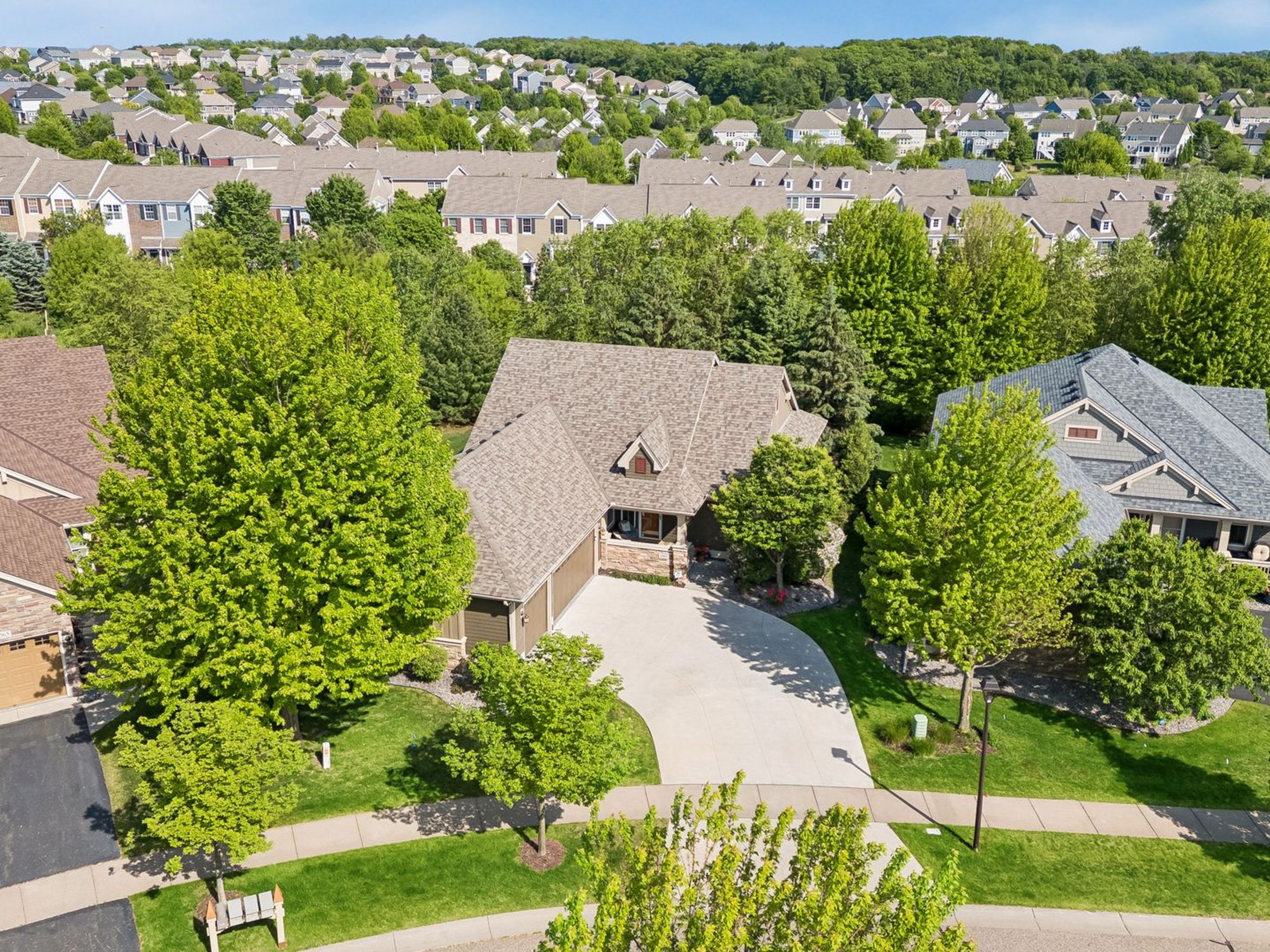  Elegant Woodbury Retreat with Luxurious Main-Level Living - 物件實景